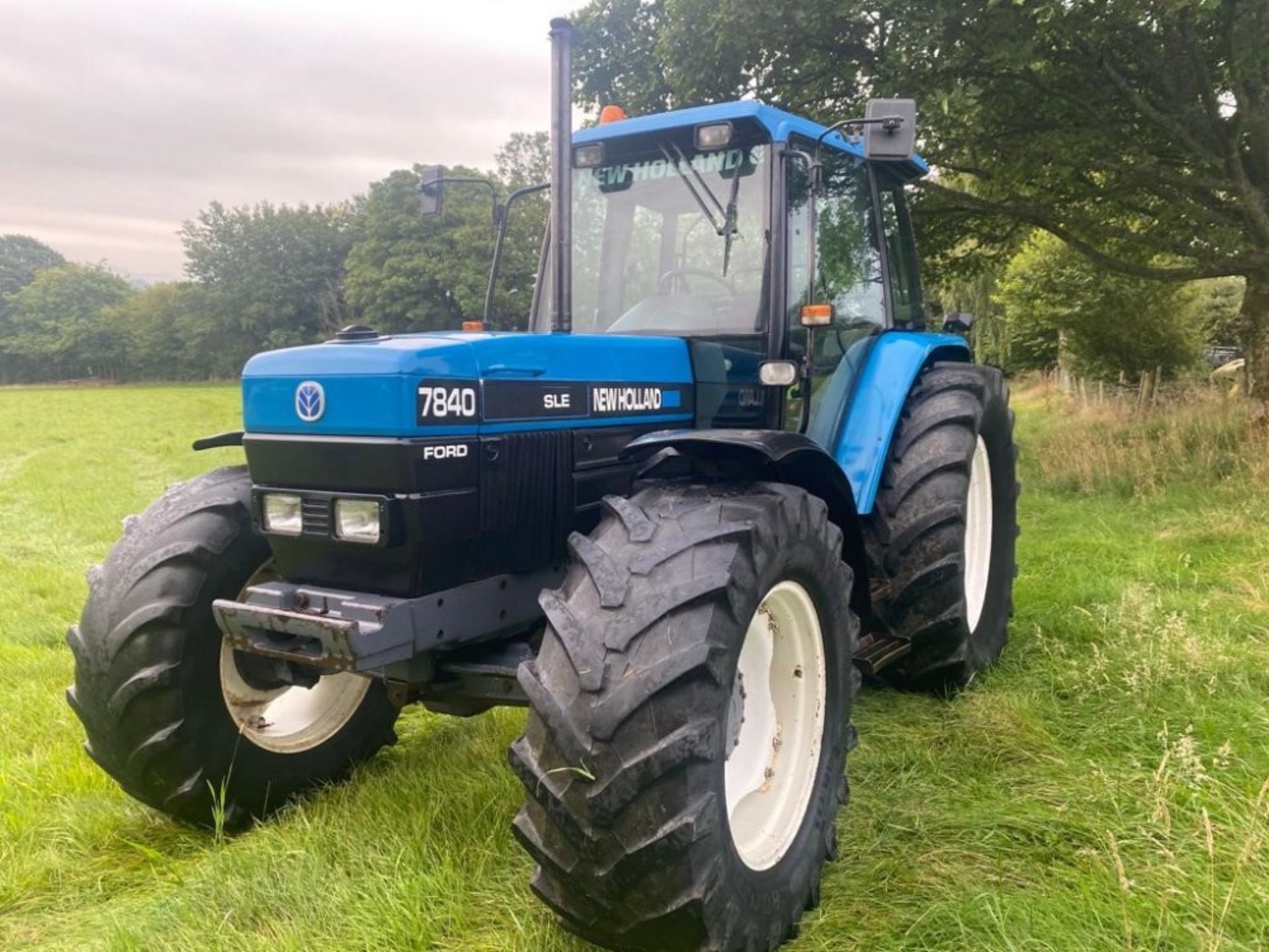 NEW HOLLAND 7840 4WD TRACTOR