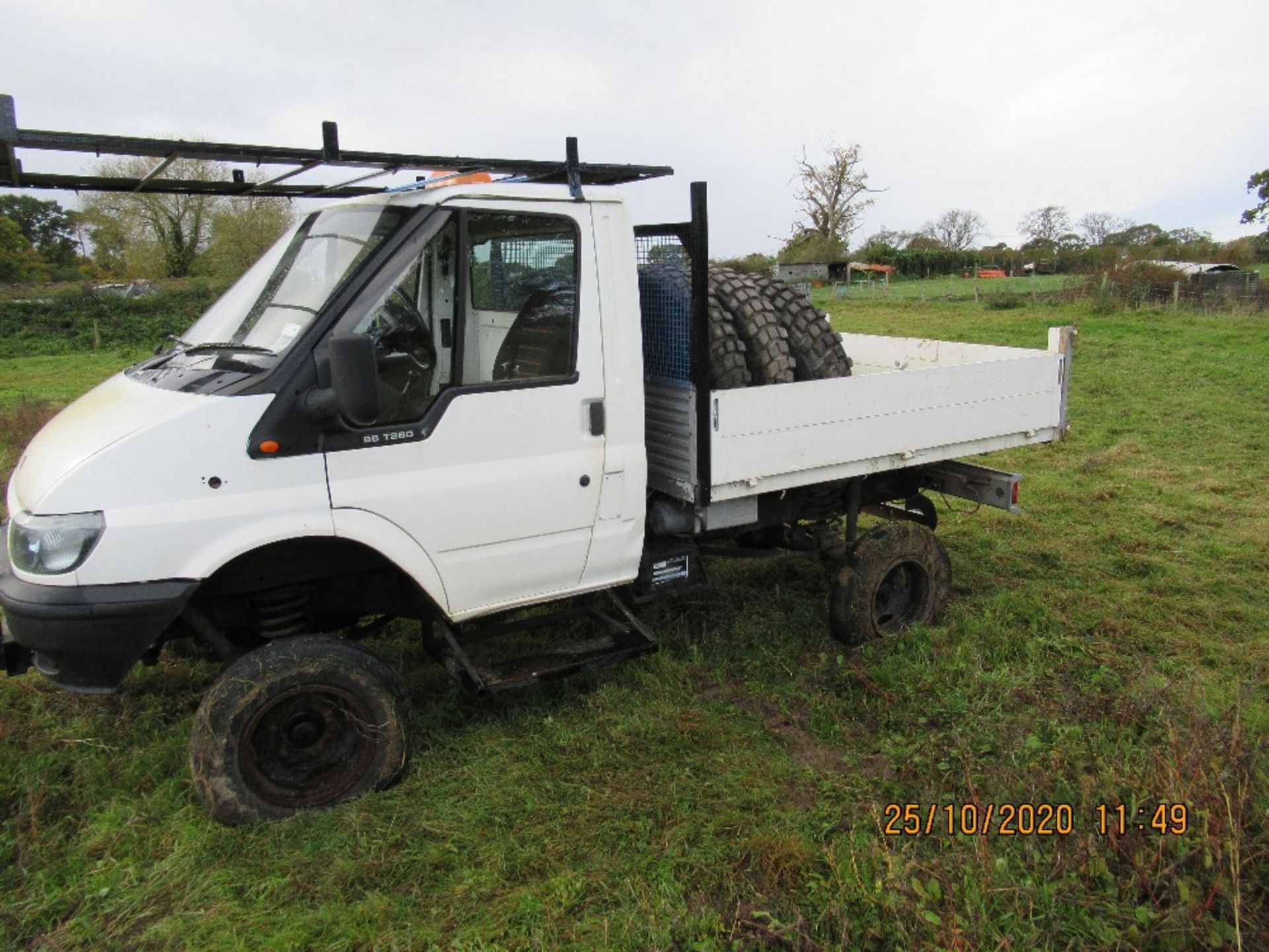 UNIMOG WITH TIPPNG BODY. - Image 4 of 5