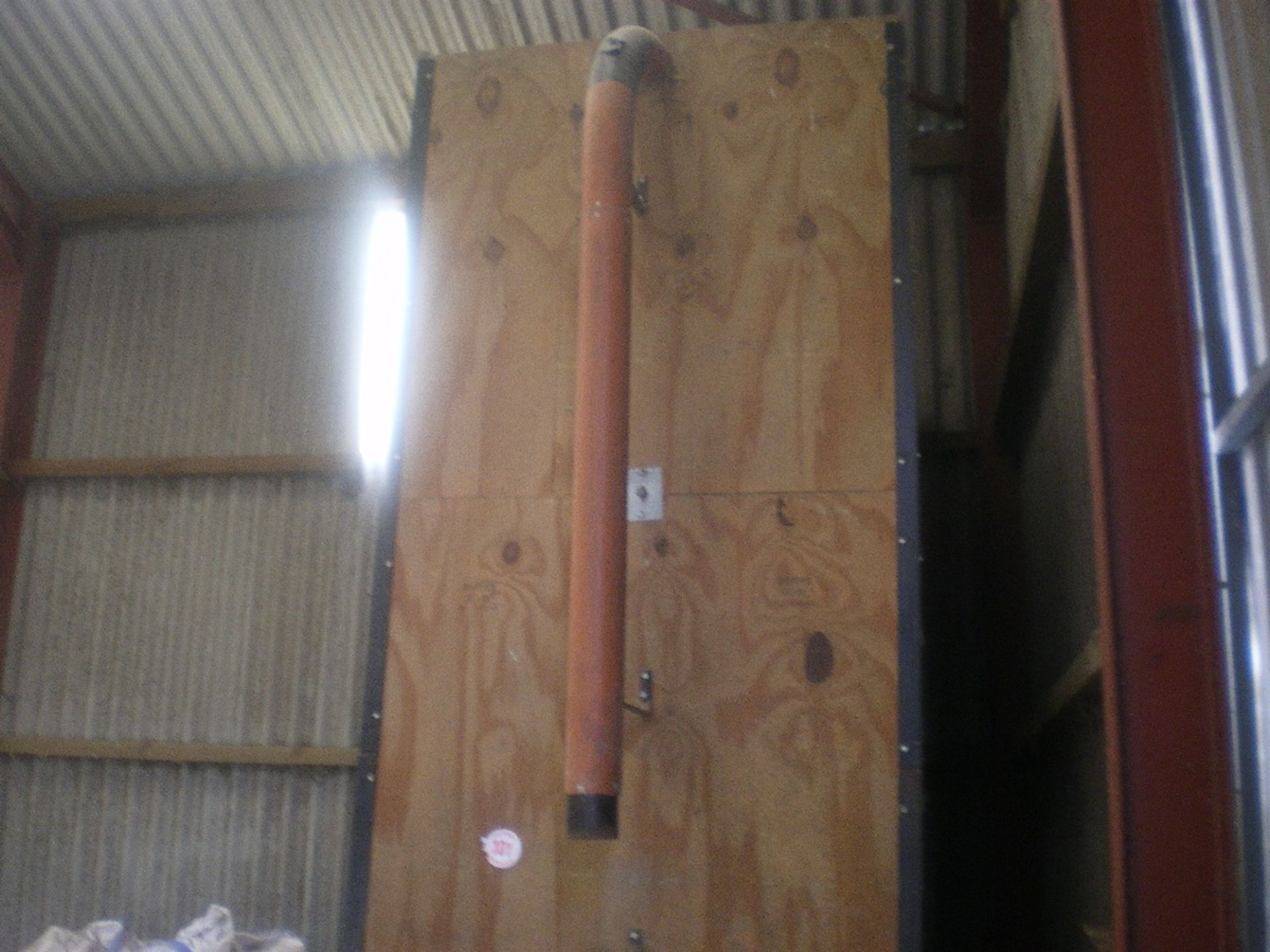 6 TON WOODEN FEED BIN - Image 2 of 3