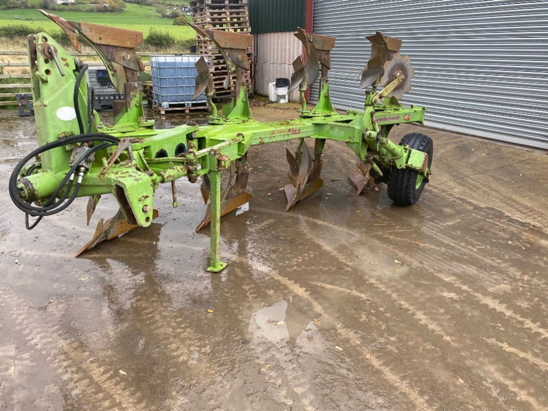 DOWDESWELL 3+1+1 REVERSIBLE PLOUGH