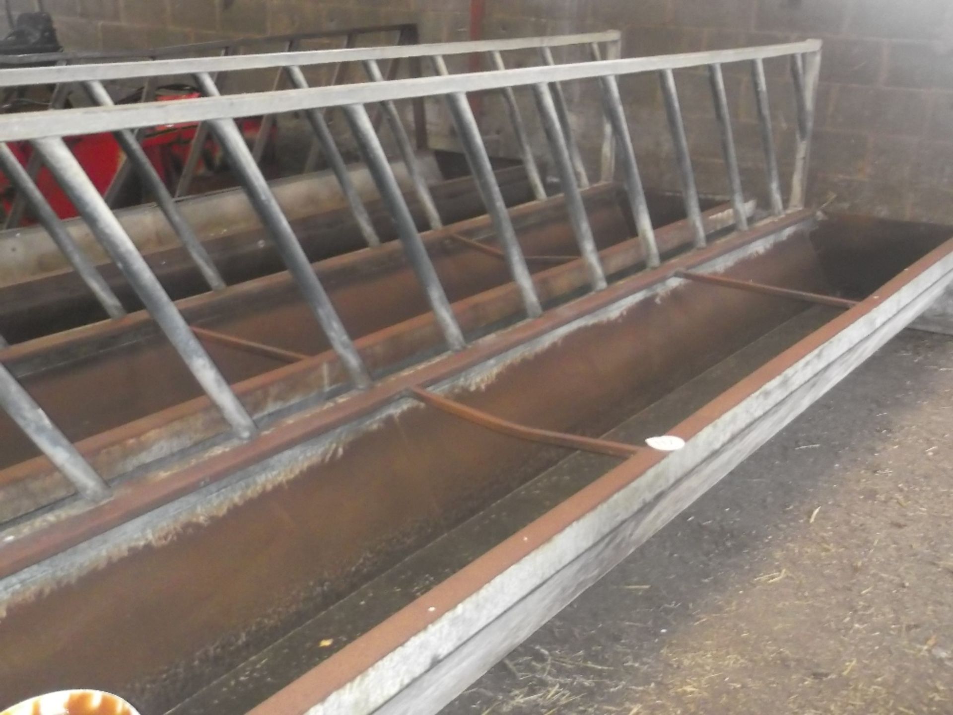 15' FEED BARRIER AND TROUGH