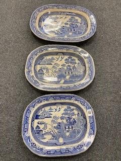 A collection of blue and white meat plates - Image 2 of 3