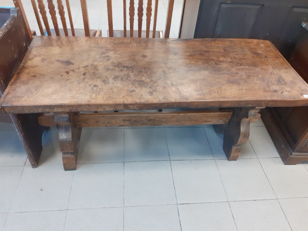 A modern oak refectory table 55"x24"x26"