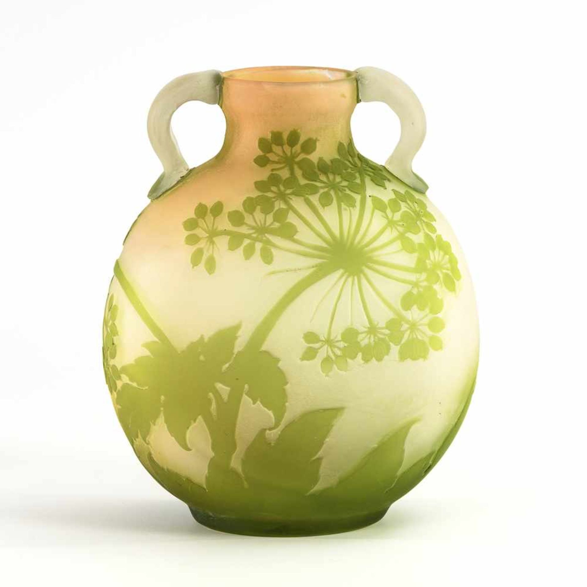 Jugendstil-Vase mit Pflanzendekor