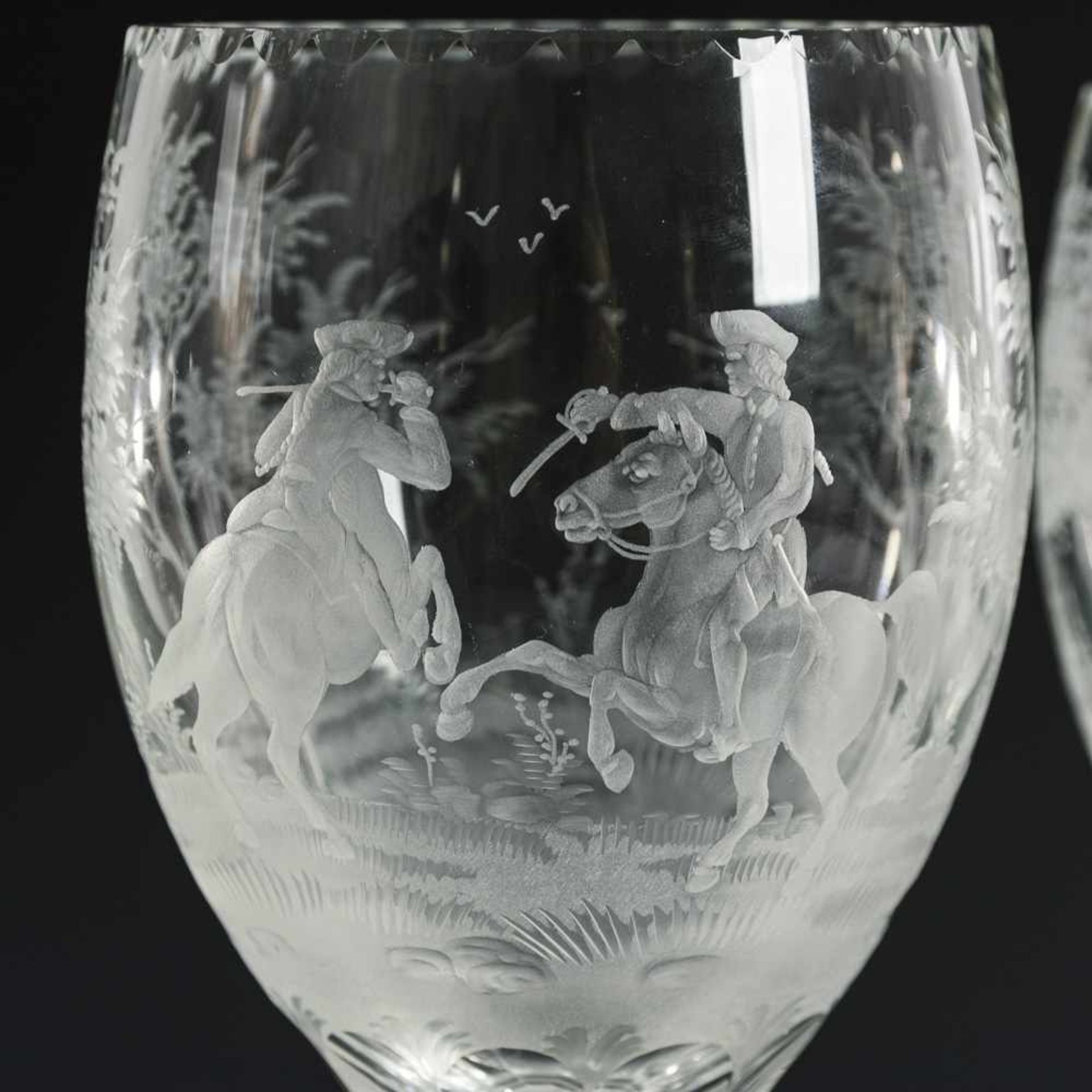 5 Kristallglaspokale mit Kampfszene - Bild 3 aus 6