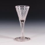 Barockes Kelchglas mit Monogramm