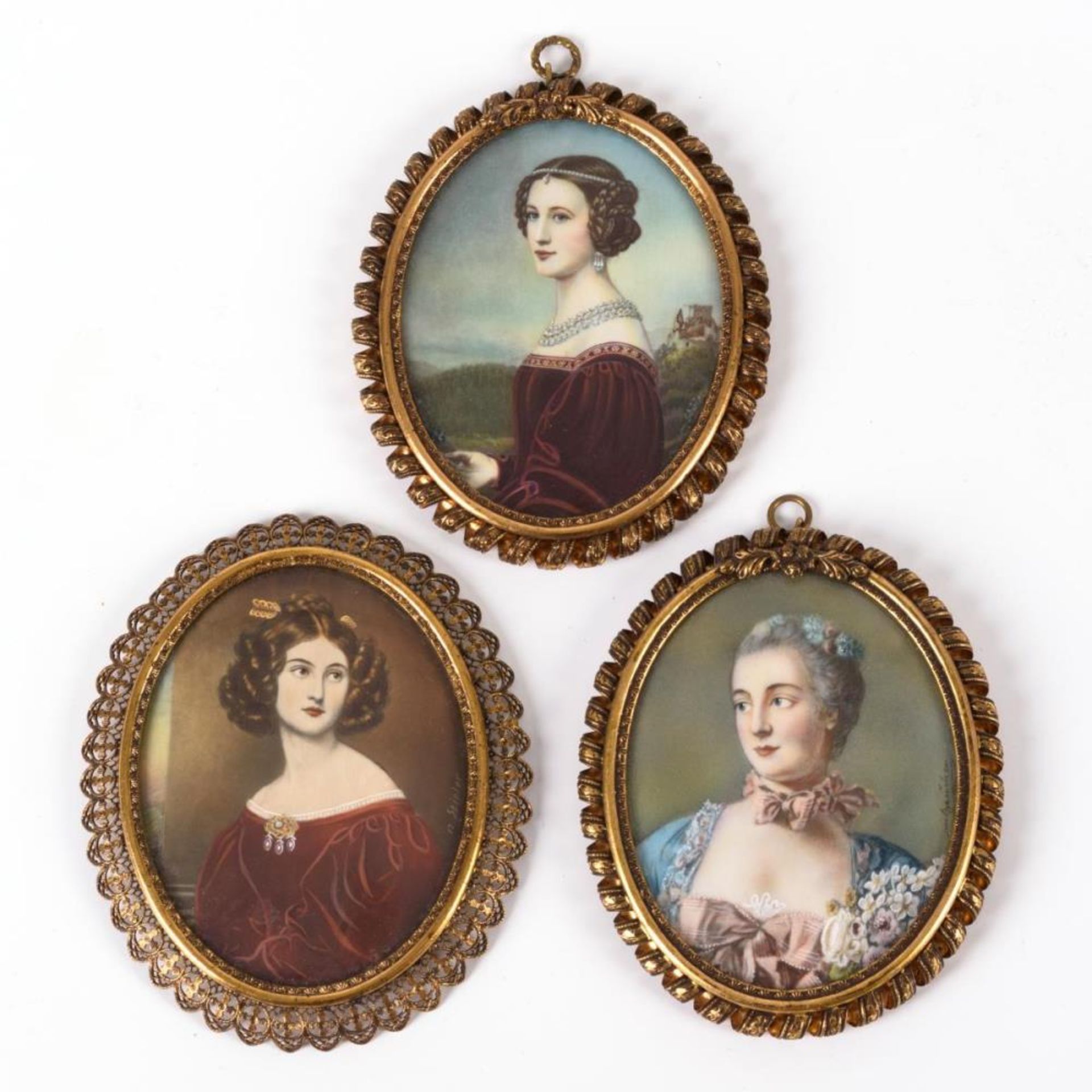 3 Damen-Miniaturportr&#228;ts, darunter 1 Rahmenpaar