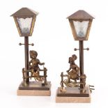 Paar Nachttischlampen mit Kinderfiguren