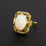 Ring mit Opal