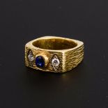 Schwerer Ring mit Saphir und Brillanten