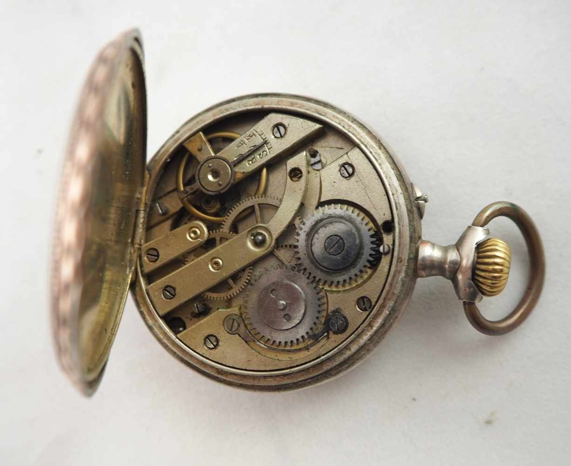 Alpenländische Taschenuhr um 1880Silbergehäuse gepunzt. Staubdeckel Metall. Ziffernblatt emailliert, - Bild 3 aus 3