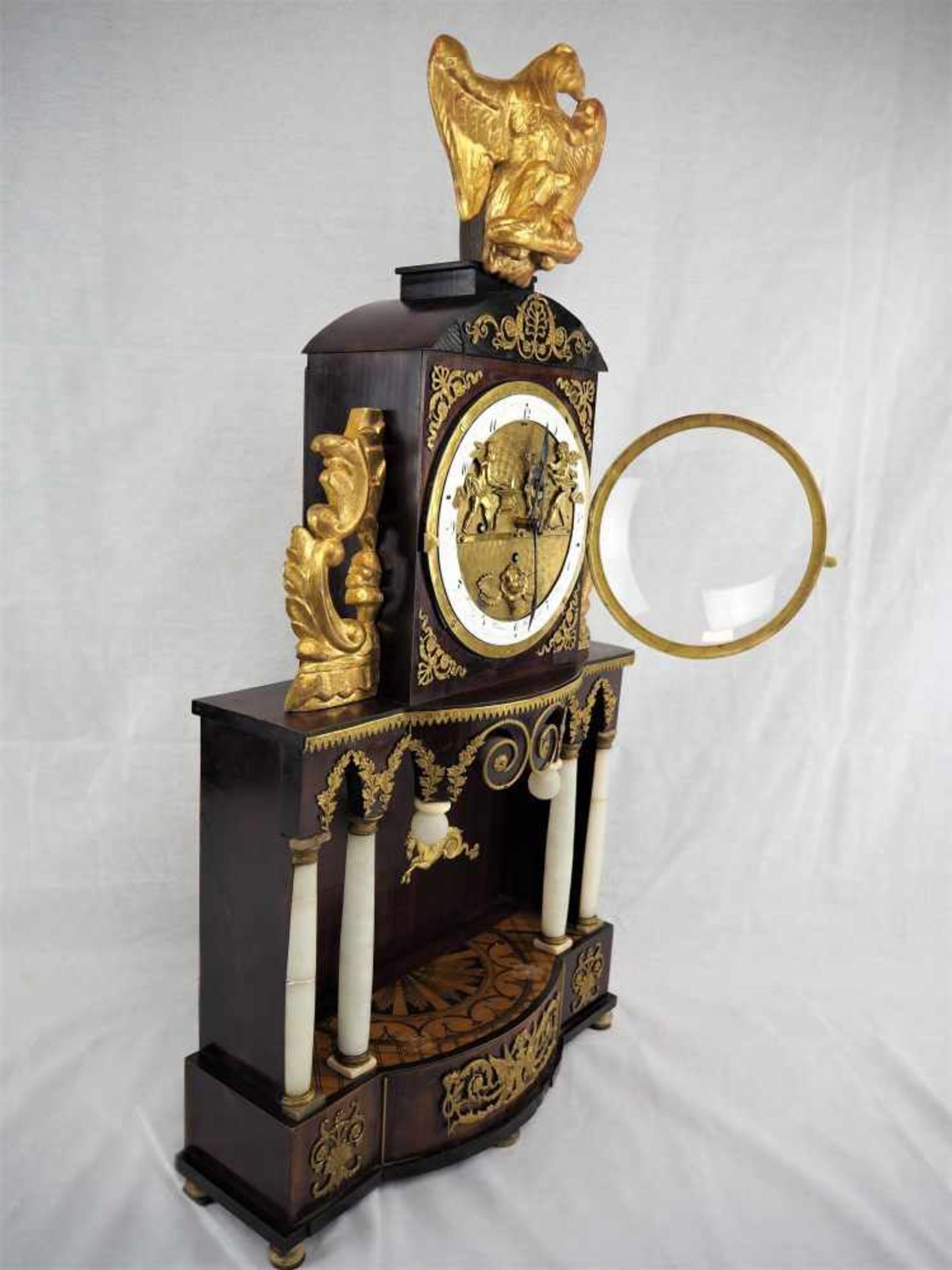 Wiener Portaluhr - Hausherrenuhr um 1820mit beweglichem Figurenautomat (Schmied und Schleifer), - Bild 7 aus 9