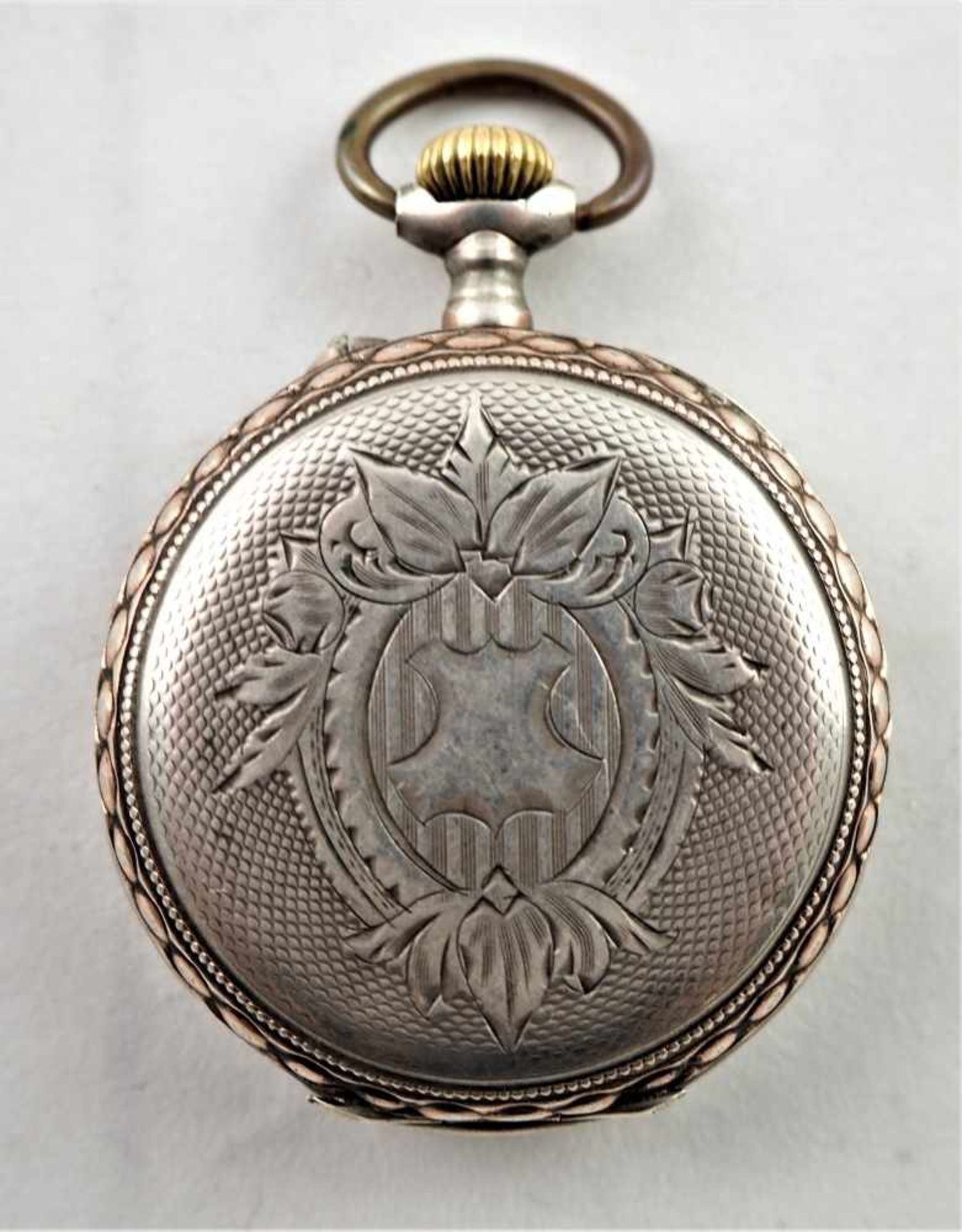 Alpenländische Taschenuhr um 1880Silbergehäuse gepunzt. Staubdeckel Metall. Ziffernblatt emailliert, - Bild 2 aus 3