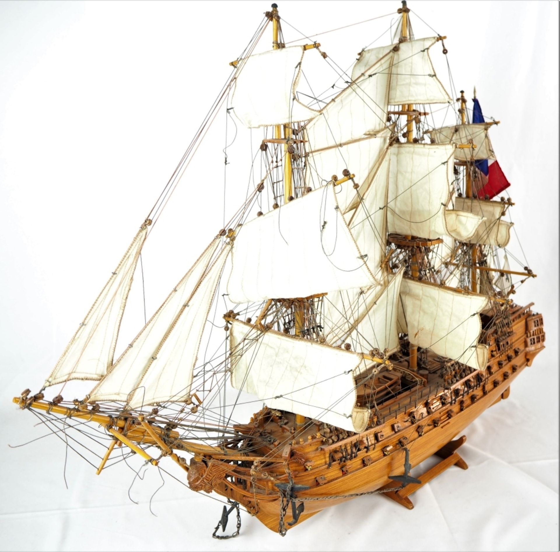 Französisches Schegelschiffmodell, 70er Jahrein feiner Handarbeit hergestelltes, großes