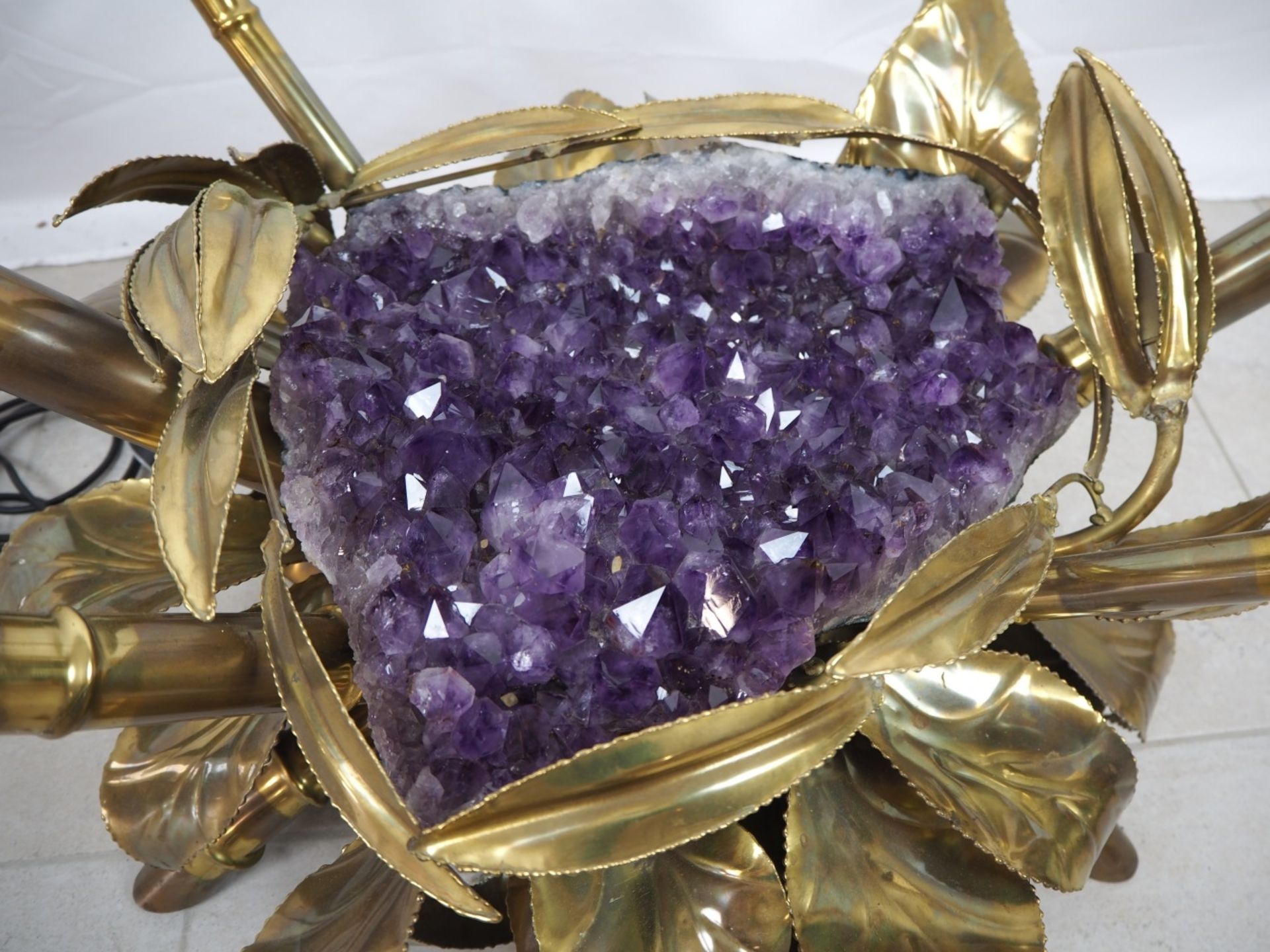 Maison Jansen - Beleuchteter Couchtisch mit großem Amethyst, Frankreich 70er JahreTischb - Bild 3 aus 6