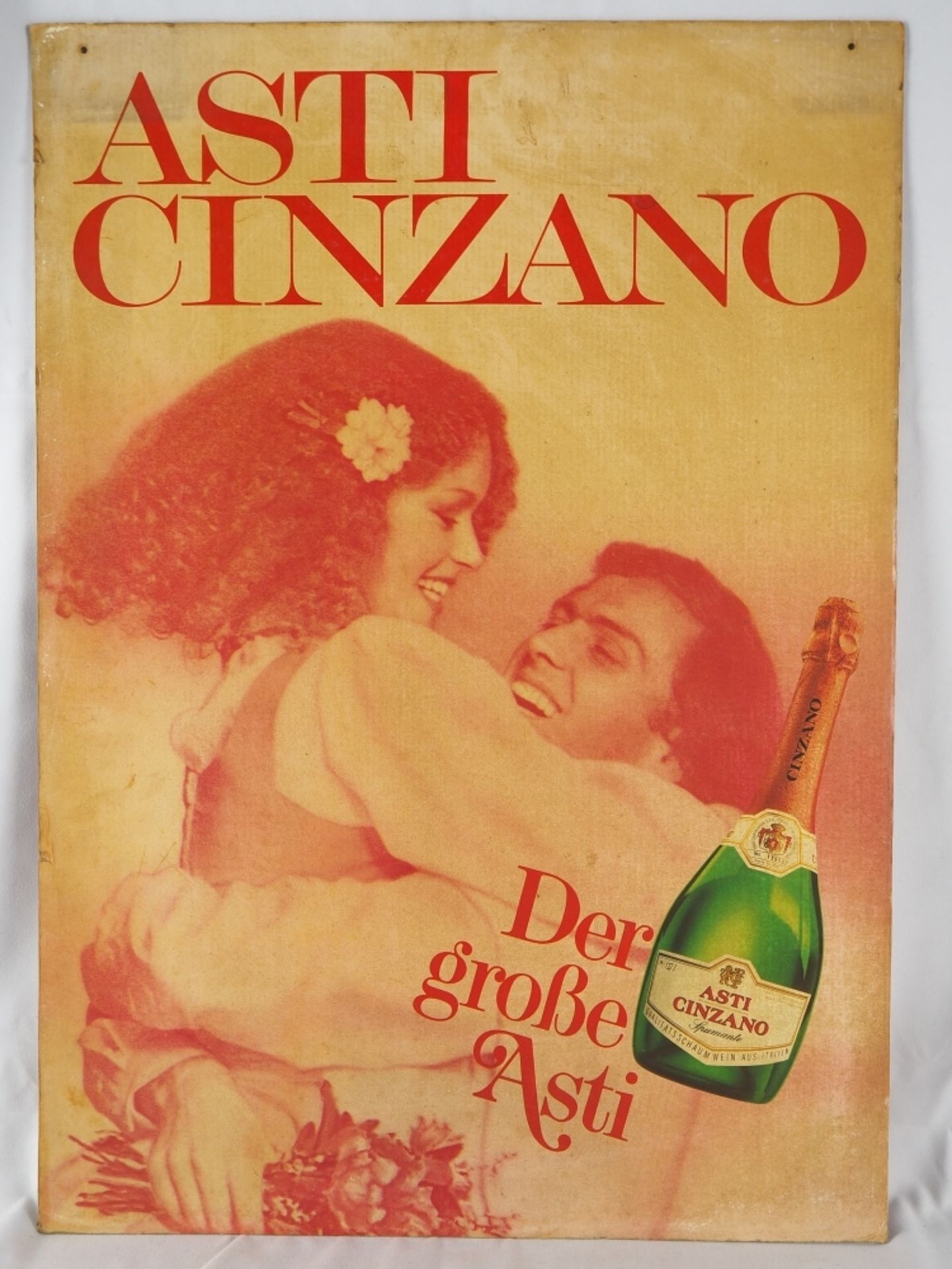 Werbeplakat "Asti Cinzano"auf dickem Karton, beschriftet "Asti Cinzano" und "der große A