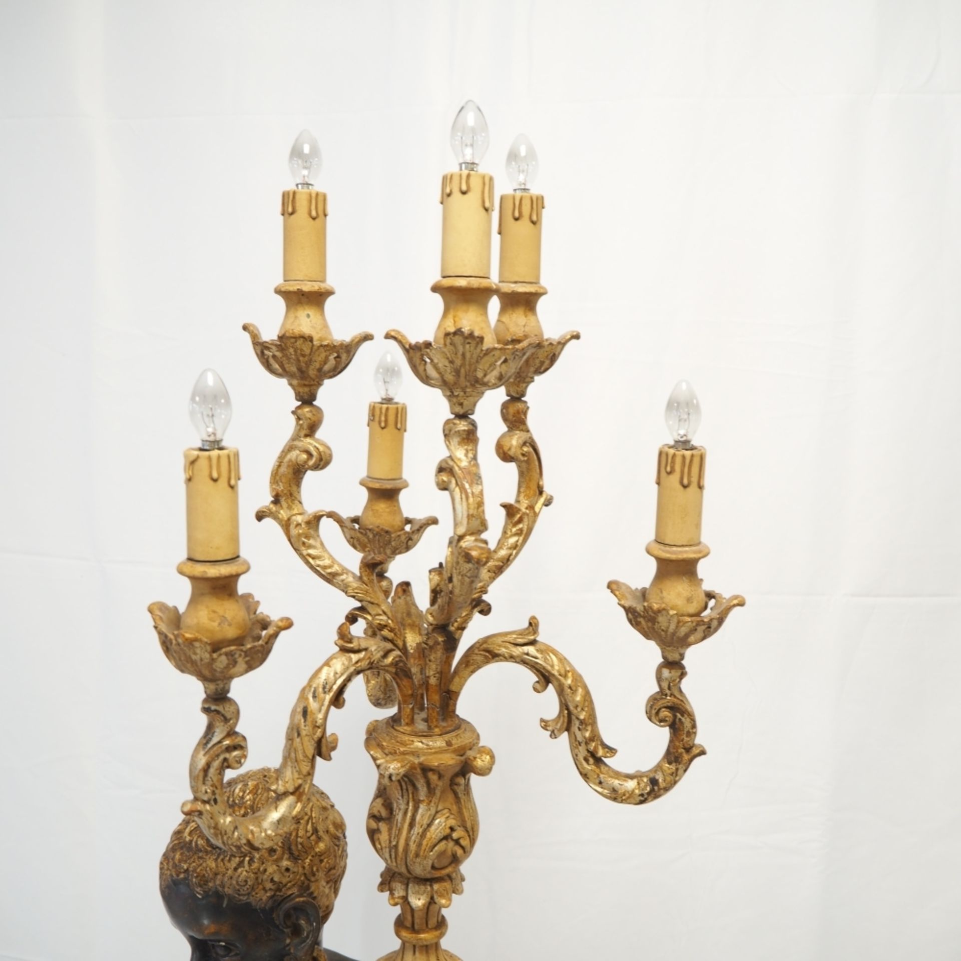 Großer Mohren-Leuchter, Italien, erste Hälfte 20. Jh.voll naturalistisch ausgearbeiteter - Image 3 of 6