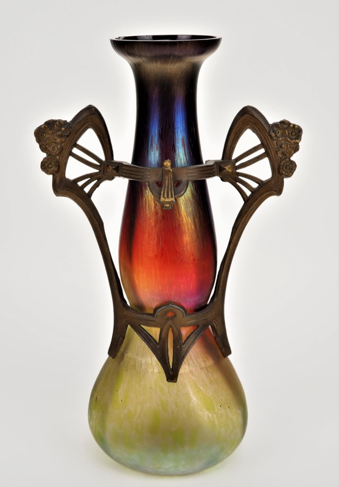 Große Loetz Vase, um 1900