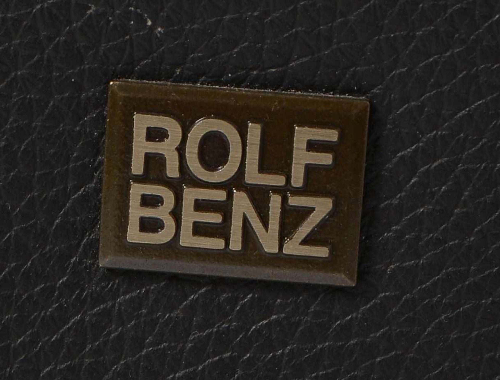 Rolf Benz, Sofa, Design-Klassiker '322', schwarzes Nappaleder, Korpus auf markanten Aluminiumfüßen/ - Bild 3 aus 3