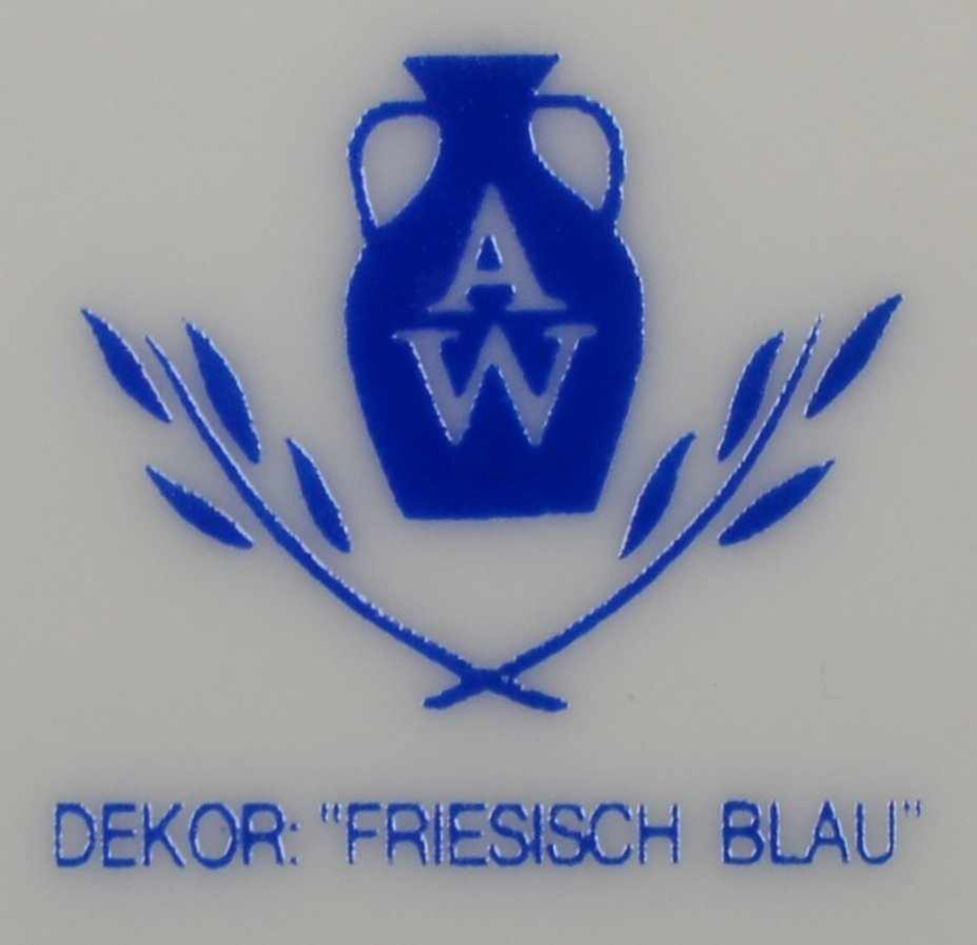 August Warnecken, Teeservice, Dekor 'Gebrochener Stab', Dekor 'Friesisch Blau', für 6 Personen ( - Image 2 of 2