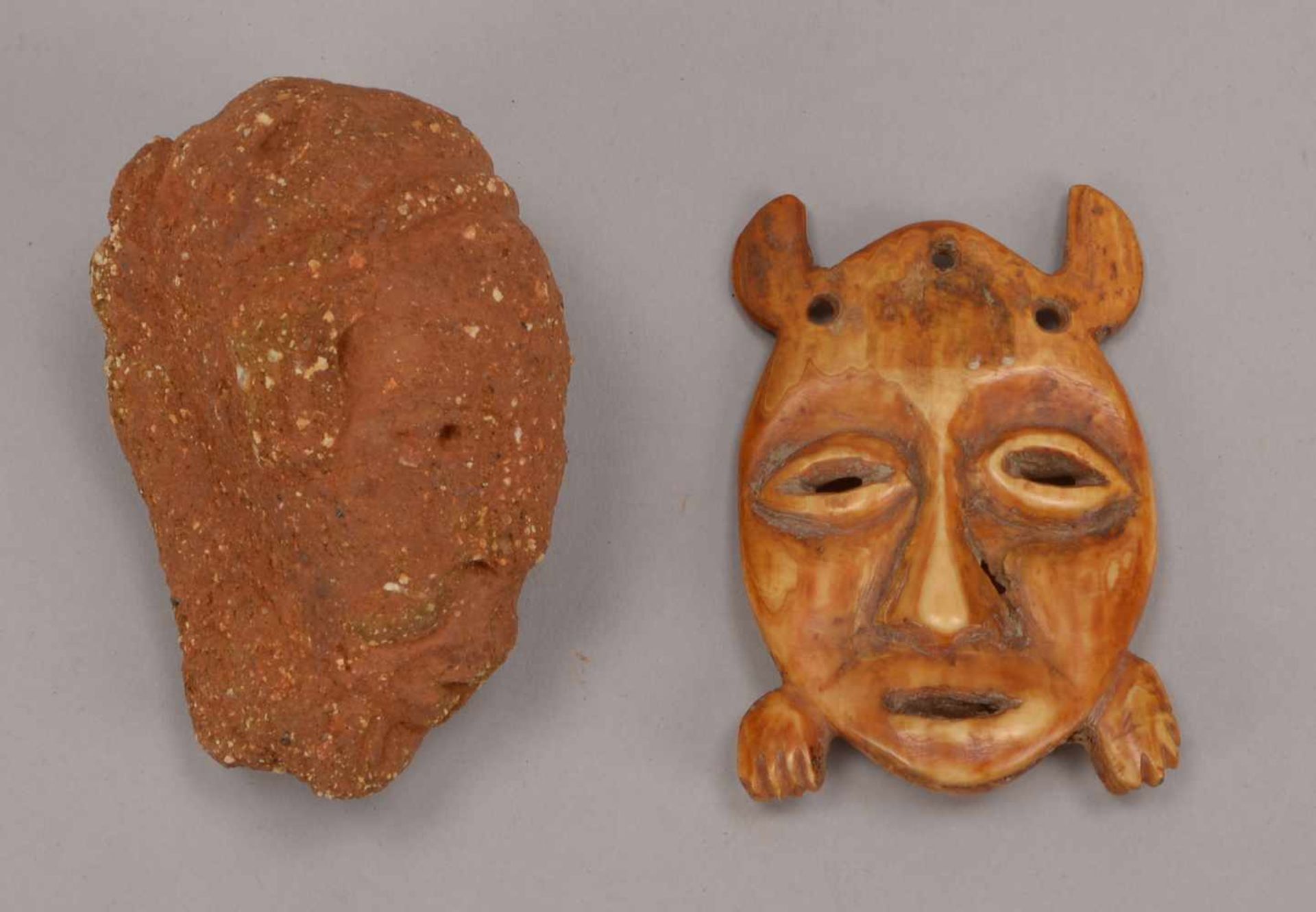 Terrakotta-Kopf (Alter vermutlich ca. 2.000 Jahre), Nok-Kultur/Nigeria und Passport-Maske, Lega/