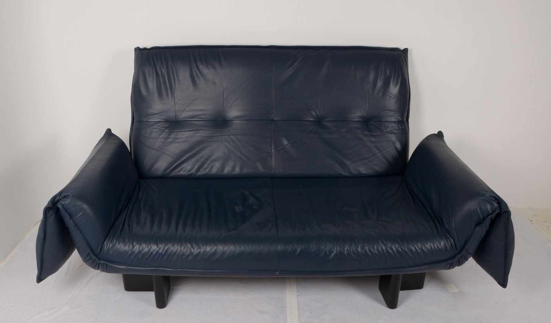 Birdie, Designer-Sofa/Zweisitzer, nachtblaues Echtleder, Sitz mit Federung, Rückenlehne hochklappbar - Bild 2 aus 3