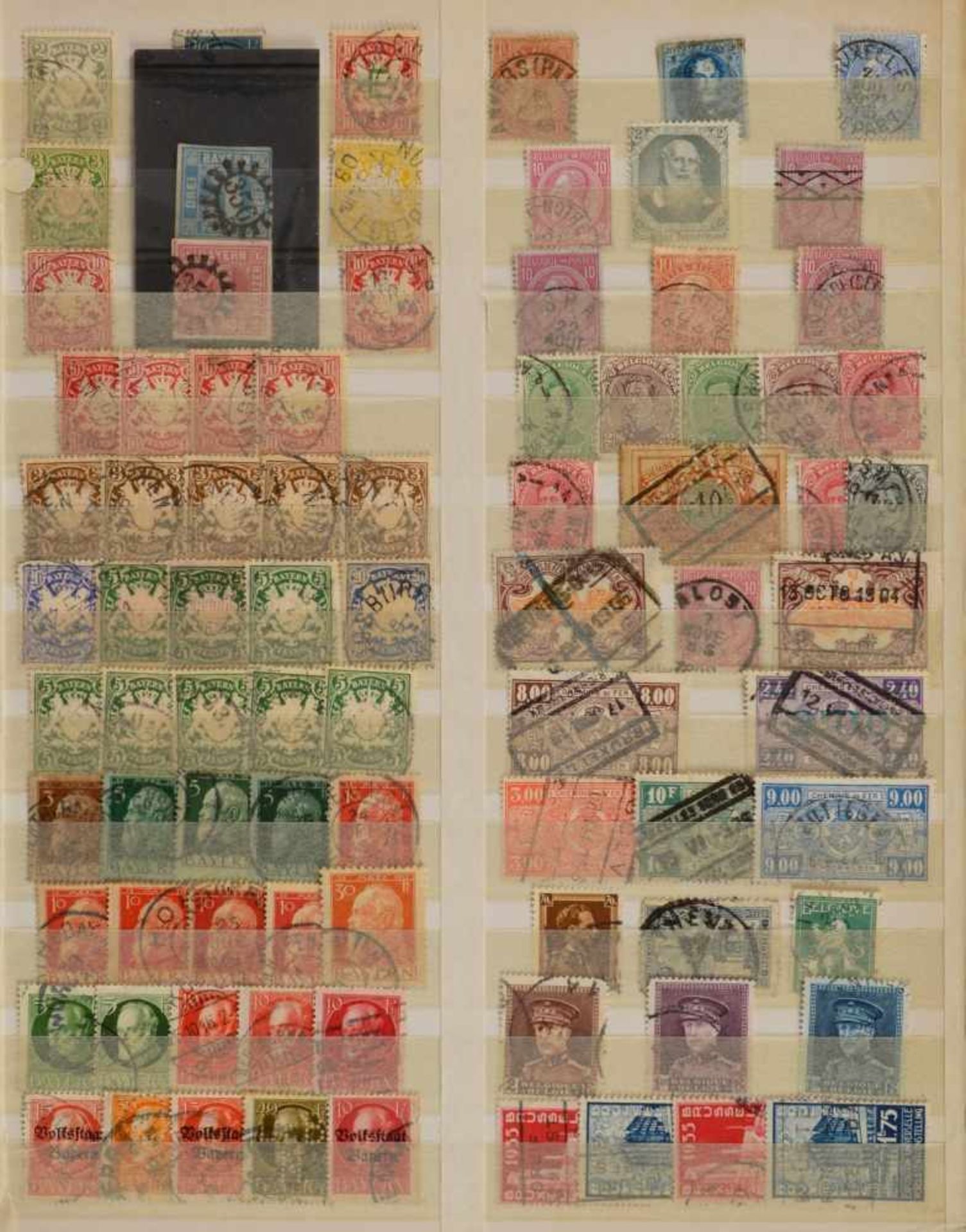 Briefmarkensammlung: 'Europa' - 'Übersee', in einer dicken blauschwarzen Schwarte gesammelt, 40