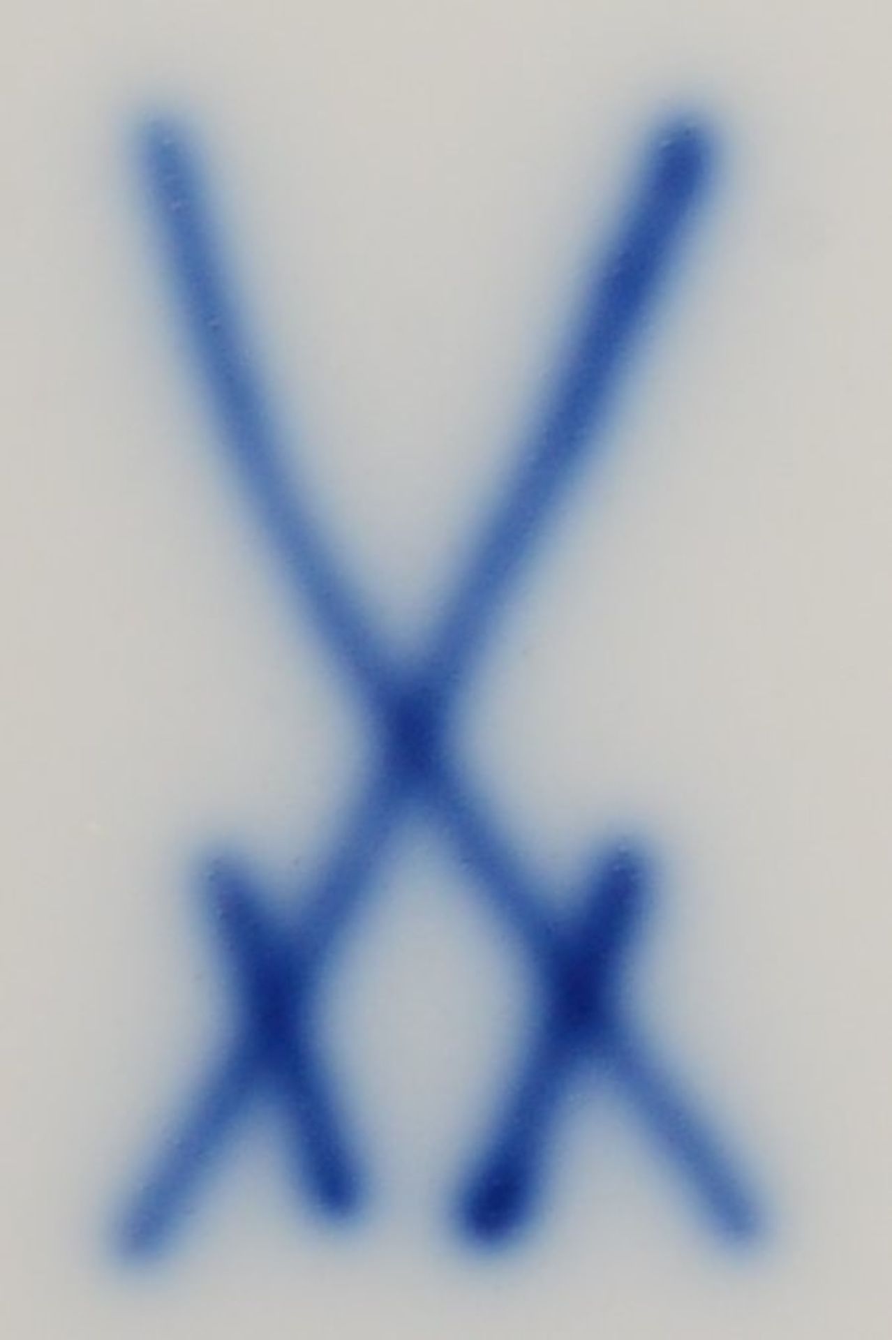 Meissen, 2 Porzellanteile, I. Wahl: 1 Tortenplatte, Durchmesser Ø 32 cm; und 1 Gebäckschale/oval, - Bild 2 aus 2