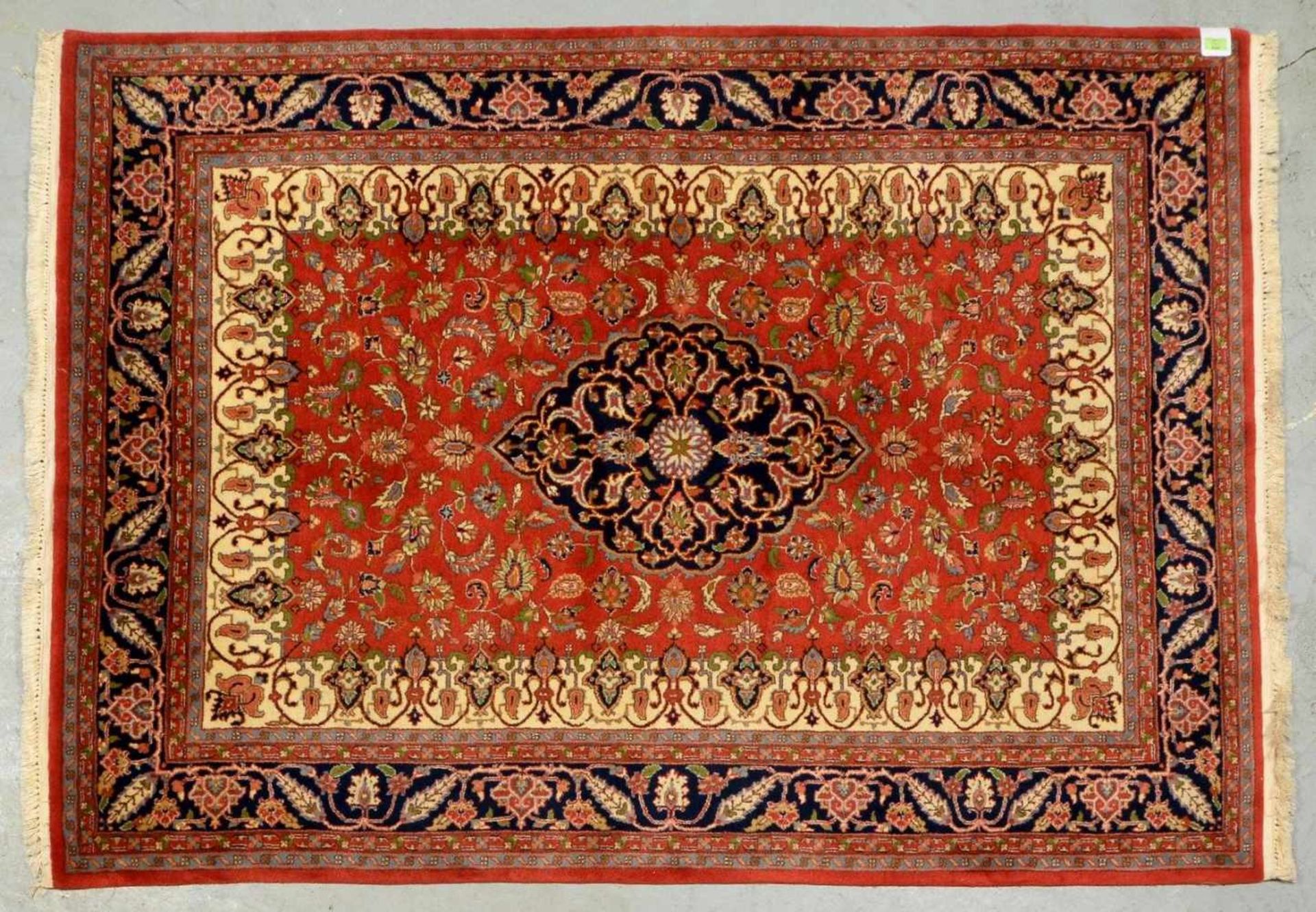 Orientteppich (Indien), feine feste Knüpfung, hochflorig, wohnfertig - gereinigt; Maße 193 x 140
