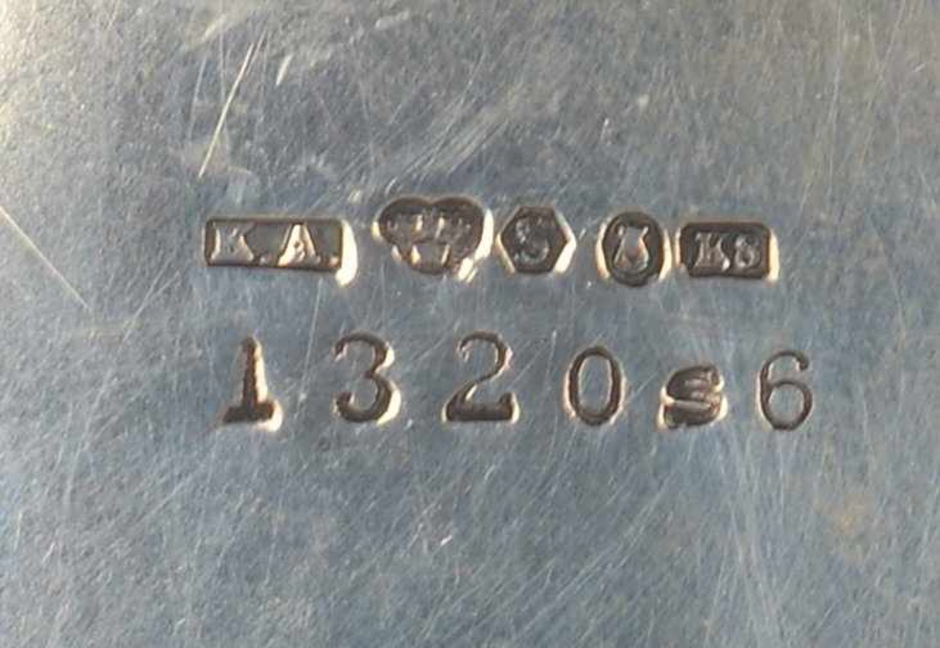 Schale (Schweden), 830 Silber, mehrfach punziert, Gefäß auf 4x kleinen Füßen; Höhe 8 cm, Gewicht 130 - Bild 2 aus 2