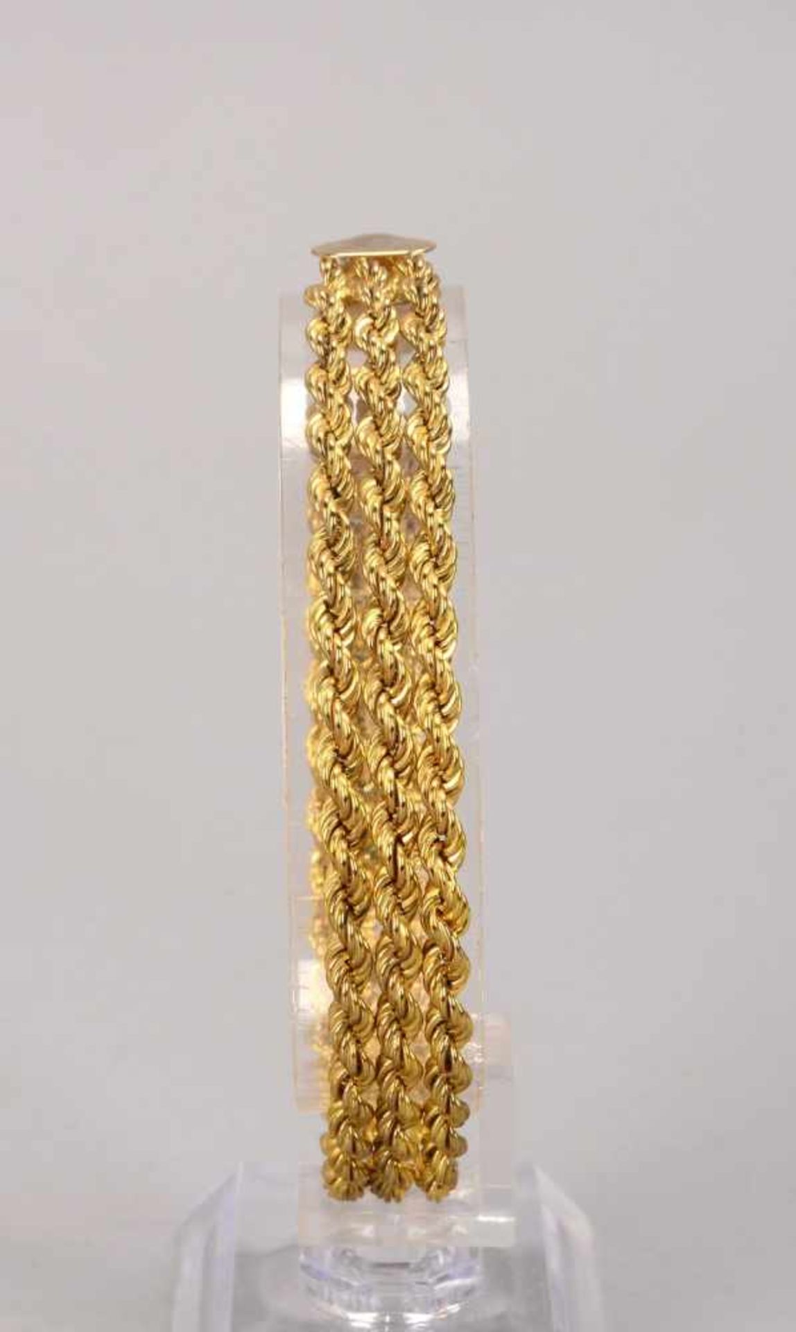 Armband, 333 GG, 3-reihig/geflochten, mit Karabinerschließe; Länge 19,5 cm, Gewicht 8,30 g - Bild 2 aus 2