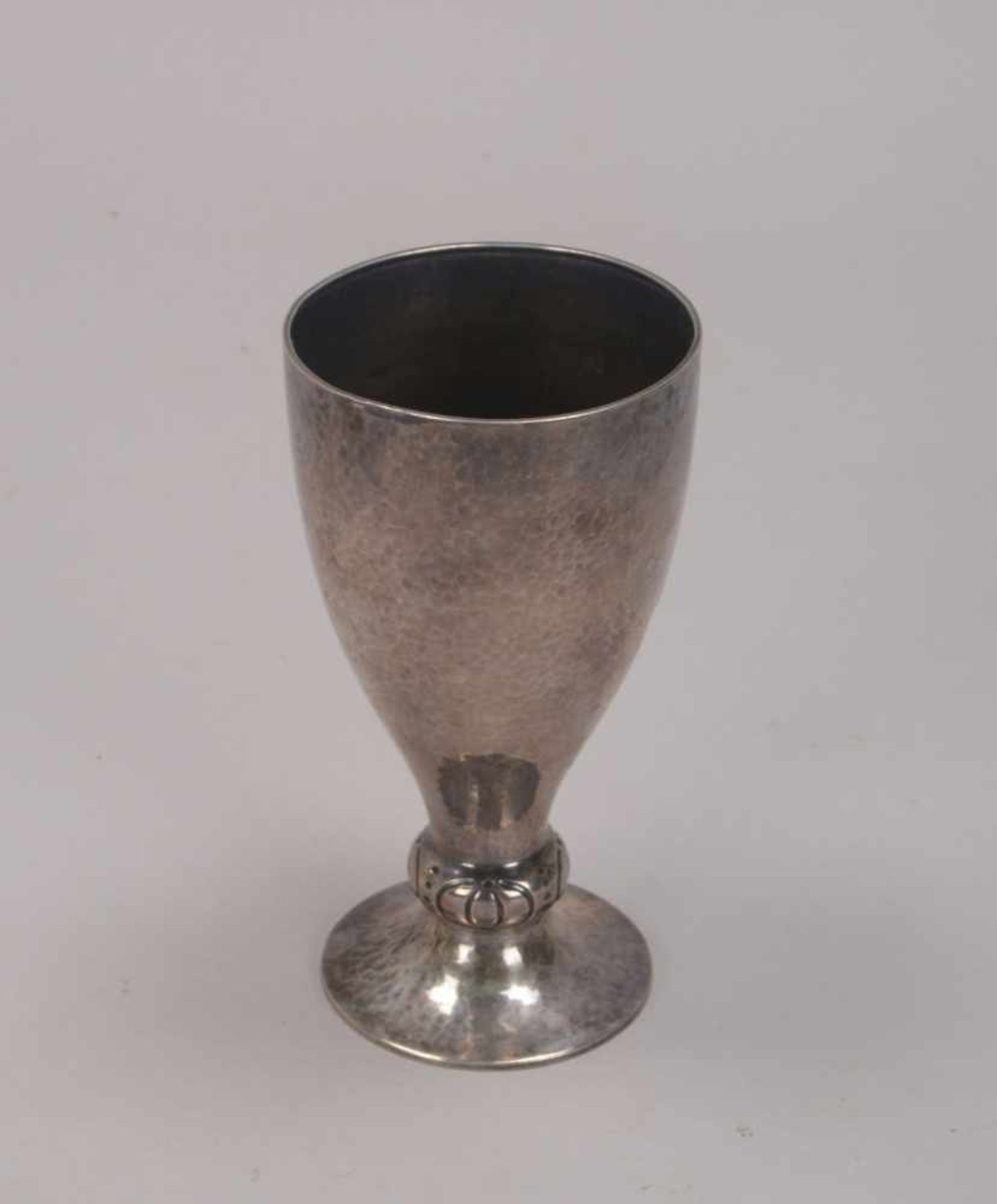 Kelch (Schweden), 830 Silber, mehrfach punziert; Höhe 17 cm, Gewicht 183 g - Bild 2 aus 3