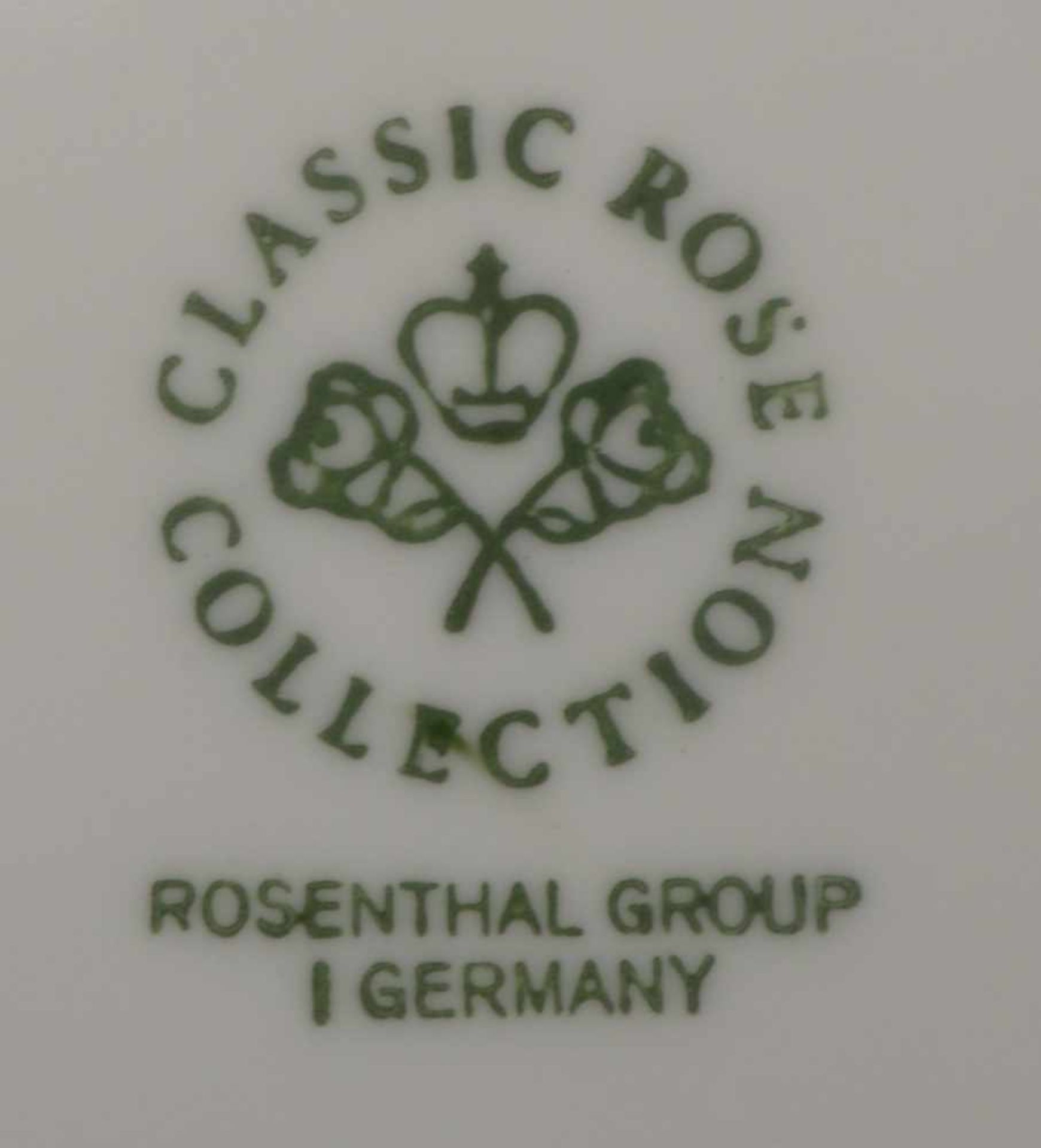 Rosenthal/'Classic Rose', Kaffeeservice, Form 'Sanssouci', mit Reliefdekor und Goldrand, komplett - Bild 2 aus 2