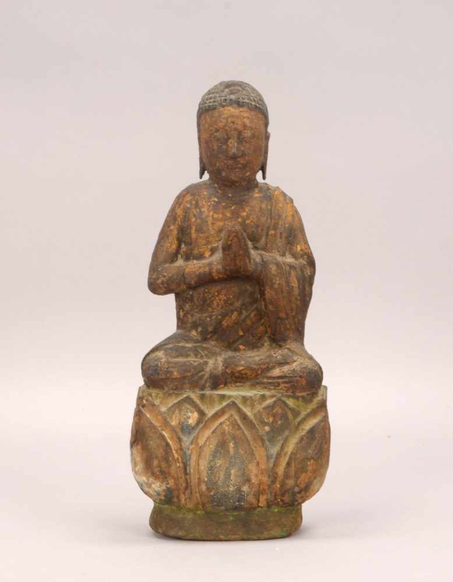 Alte 'Buddha'-Skulptur (dargestellt in sitzender Haltung), mit Restfassung, Rücken mit kleinem