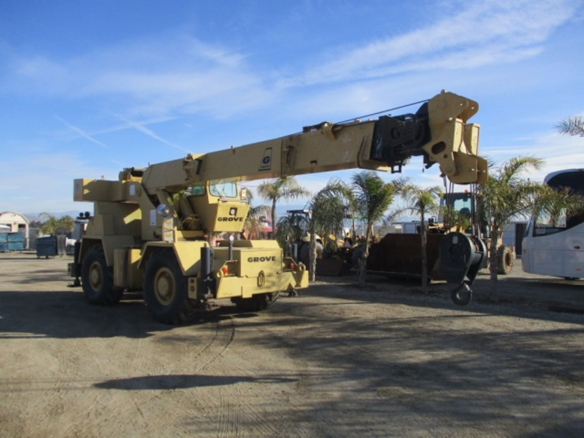 Grove RT515 Rough Terrain Crane, 4x4, 18-Ton Capacity, Detroit Diesel, 3-Speed, 4-Wheel Steer, - Image 5 of 48