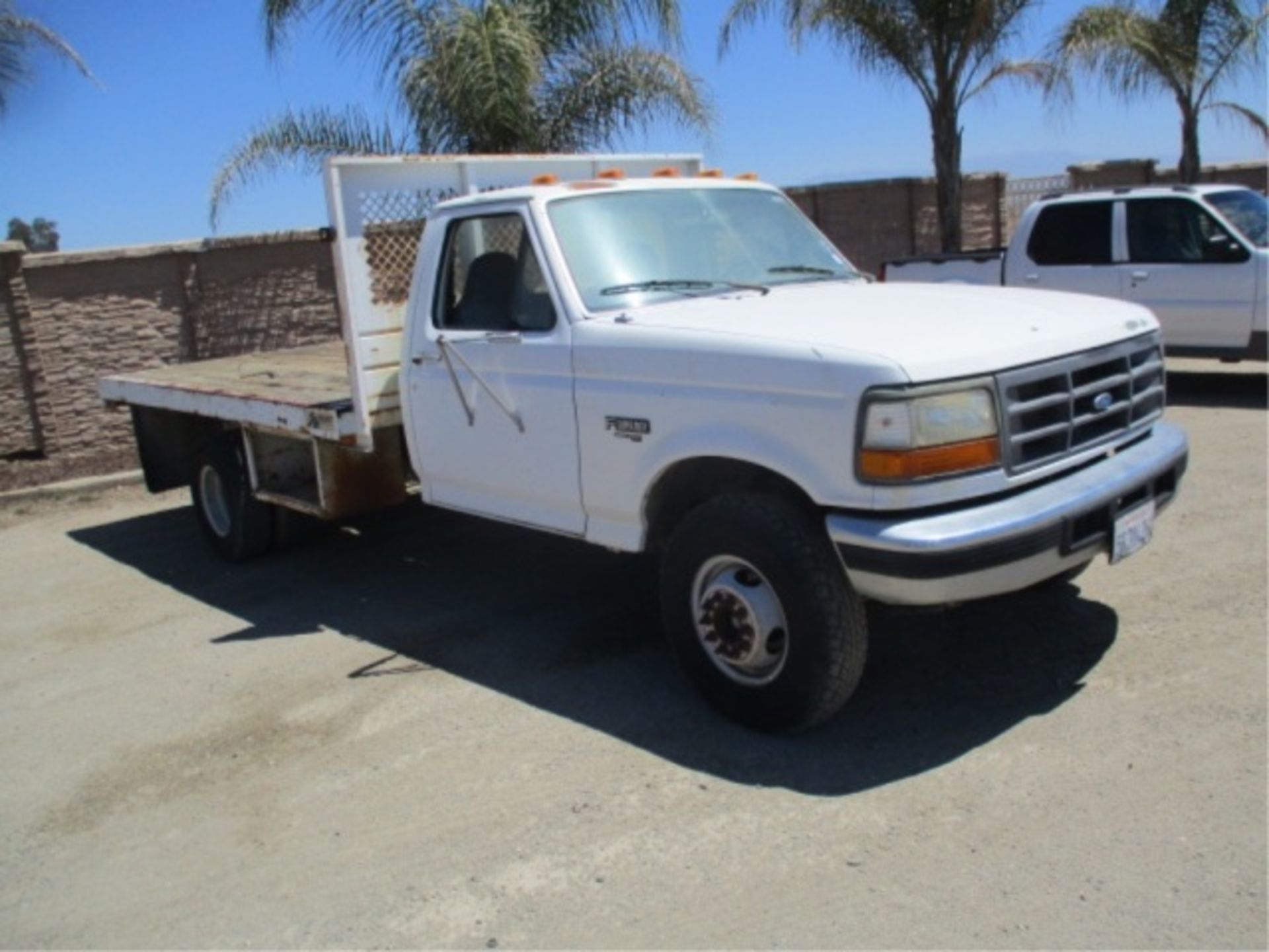 Ford F450SD Flatbed Truck, 7.3L Power Stroke Diesel, Automatic, Tool Boxes, 12' Bed, S/N: - Image 4 of 33