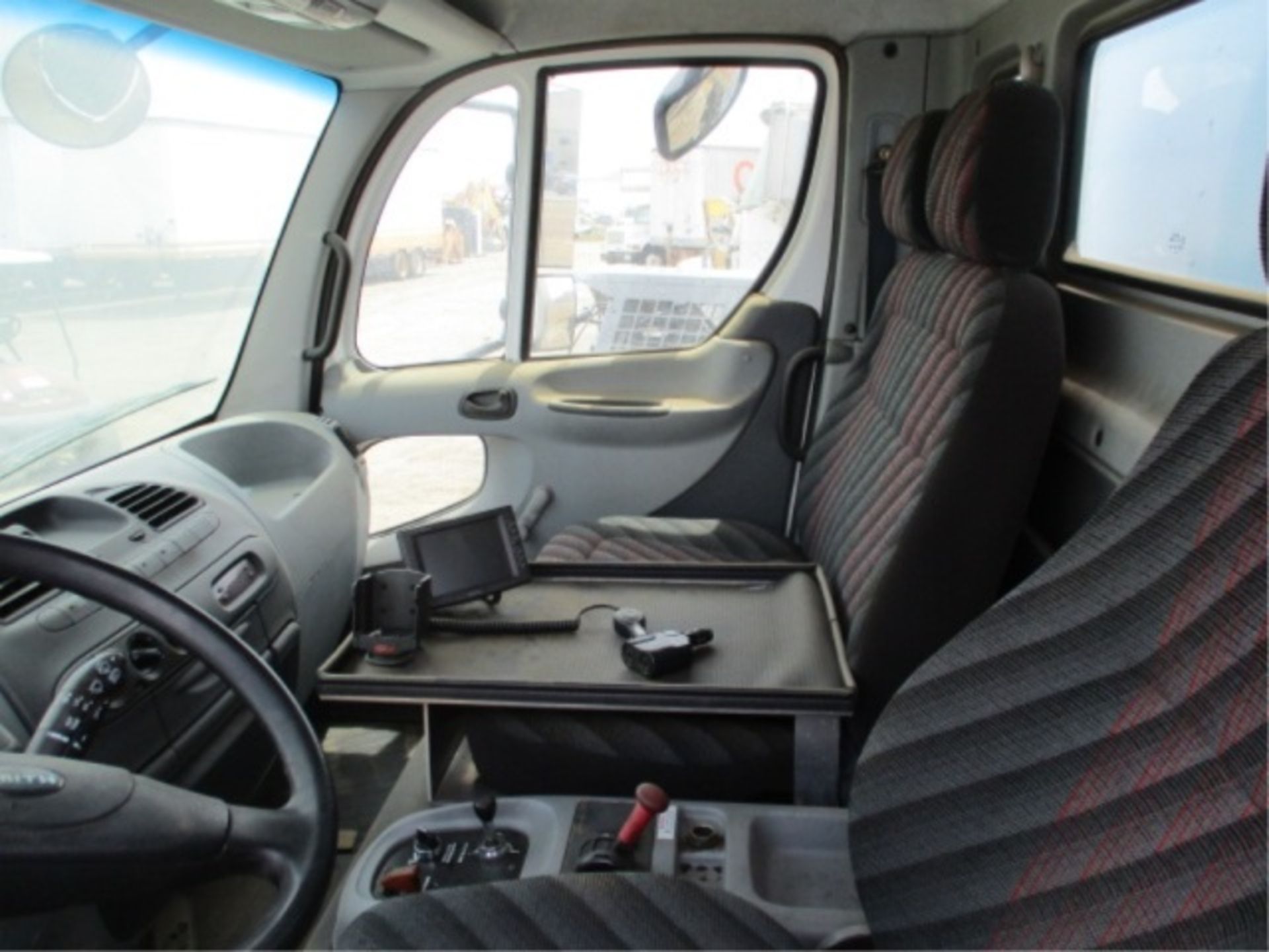 2010 Smith Newton S/A Van Truck, Smith Electric Motor, Automatic, 17' Box, Curb Side Door, Roll-Up - Image 13 of 18