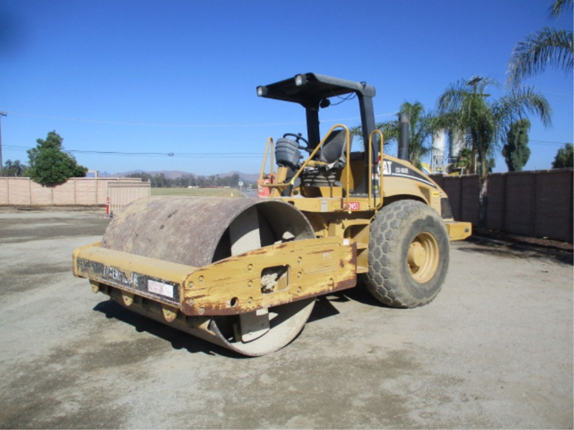 2006 Caterpillar CS-563E Vibratory Roller, Cat Diesel, 84" Drum, Canopy, S/N: CATC5563CCNG01498 - Image 5 of 65