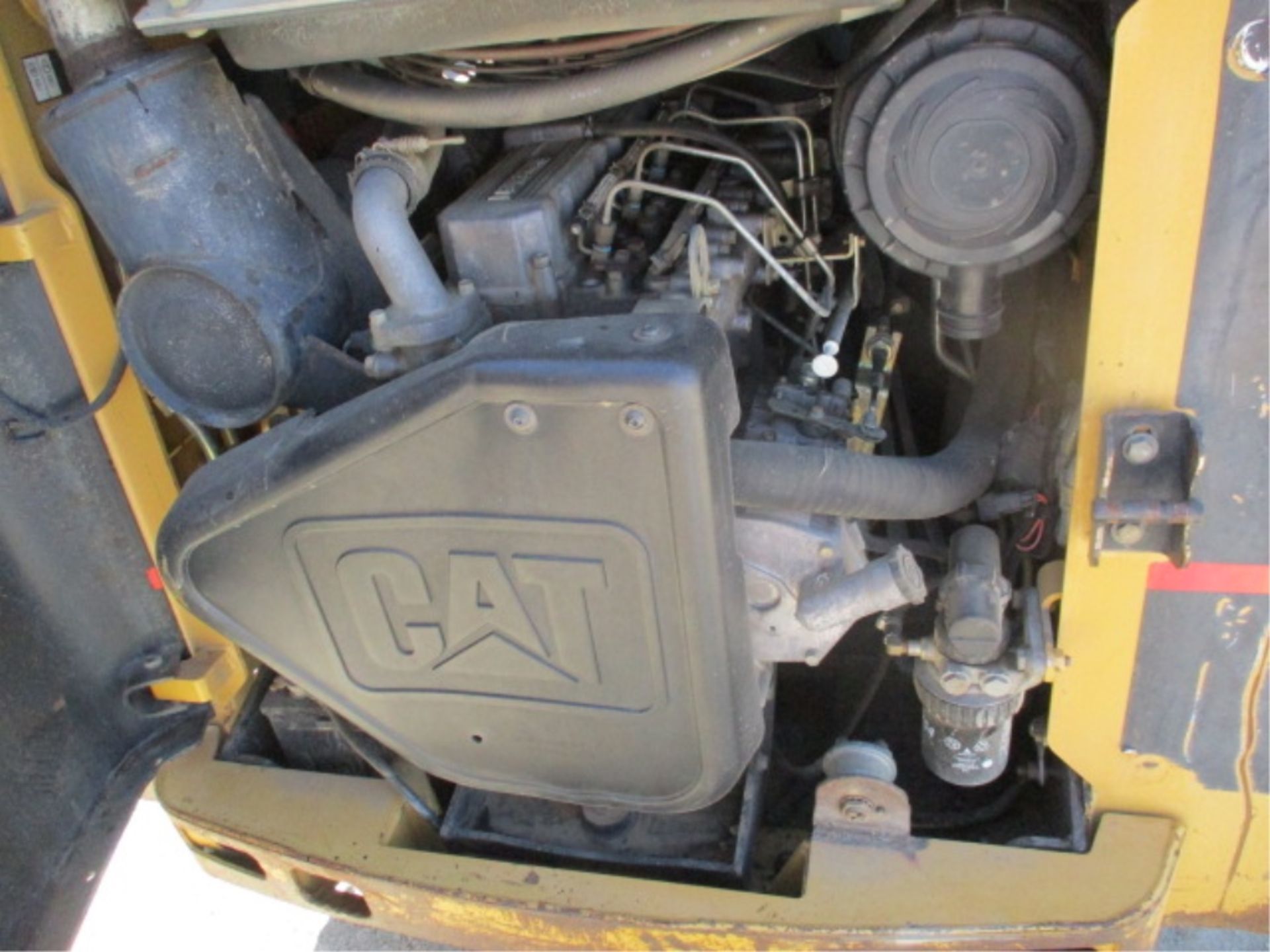 2005 Caterpillar 262B Skid Steer Loader, 4-Cyl Diesel,Tooth Bucket, Auxiliary Hydraulics, Cushion - Image 15 of 45