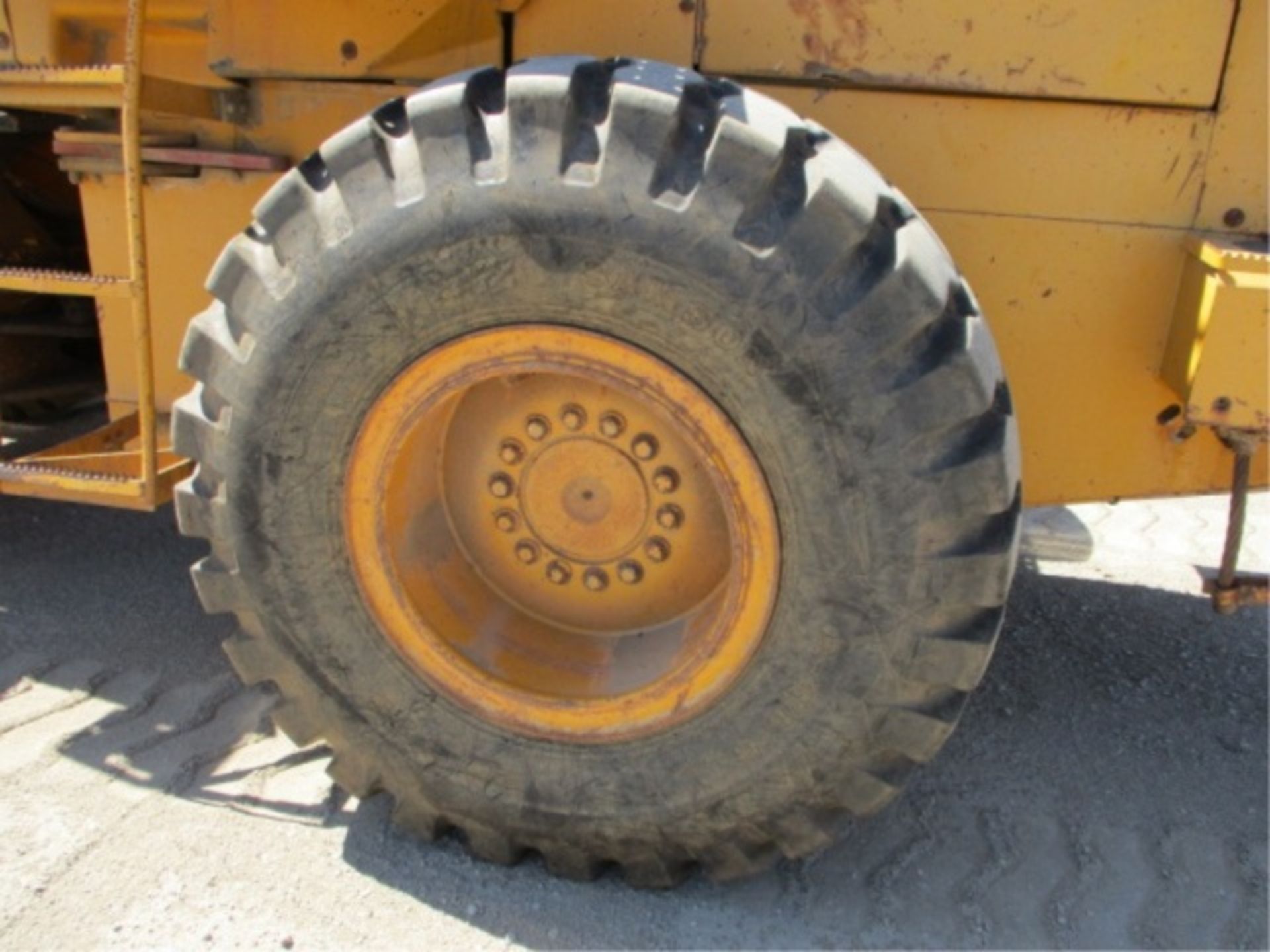 John Deere 544E Wheel Loader, 6-Cyl Diesel, GP Bucket, Bucket Forks, Canopy, S/N: 923698, Mile/Hours - Image 14 of 33