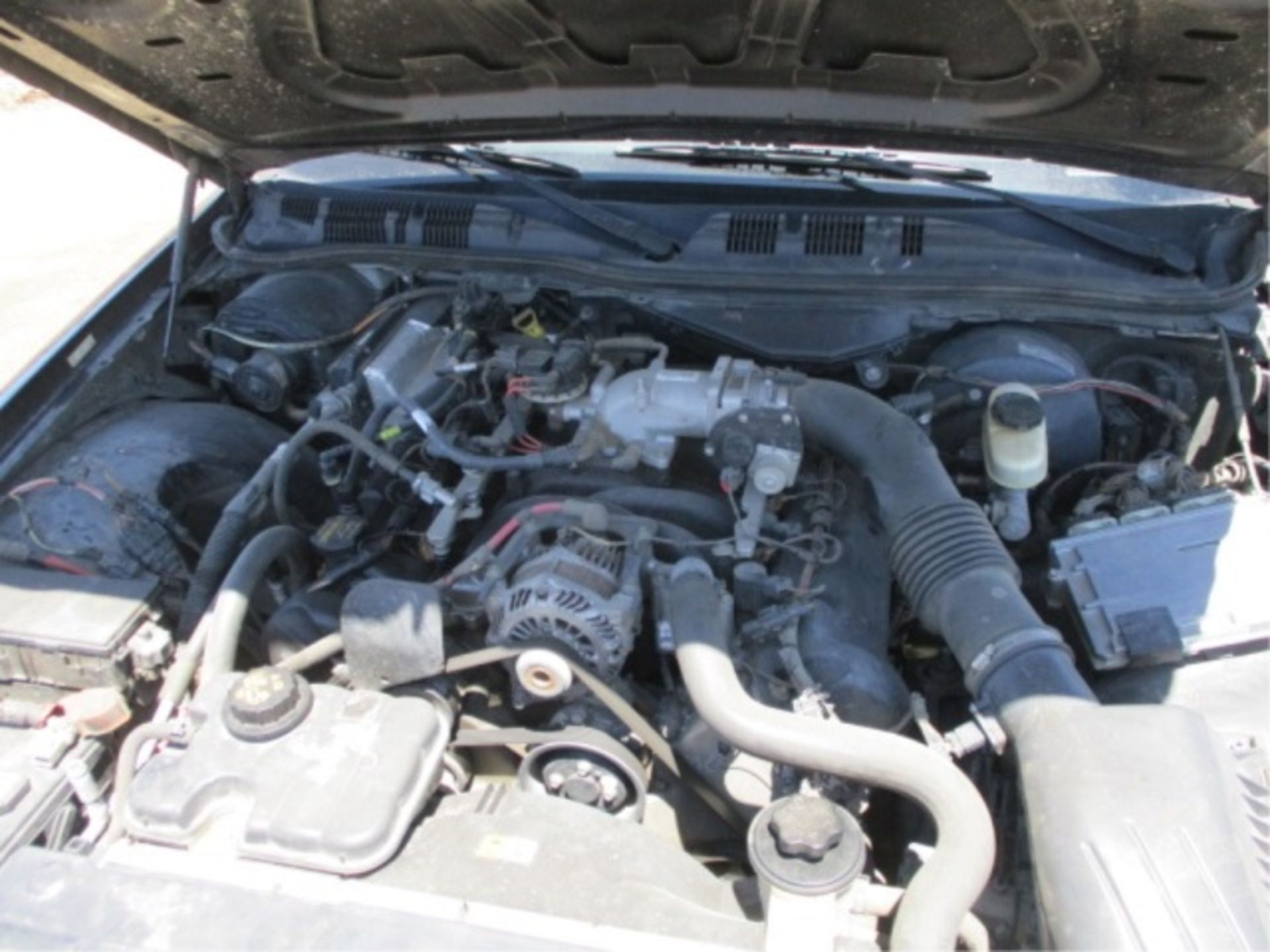 2010 Ford Crown Victoria Sedan, 4.6L V8 Flex Fuel, Automatic, S/N: 2FABP7BV4AX116882, **NOTE: DEALER - Image 13 of 33