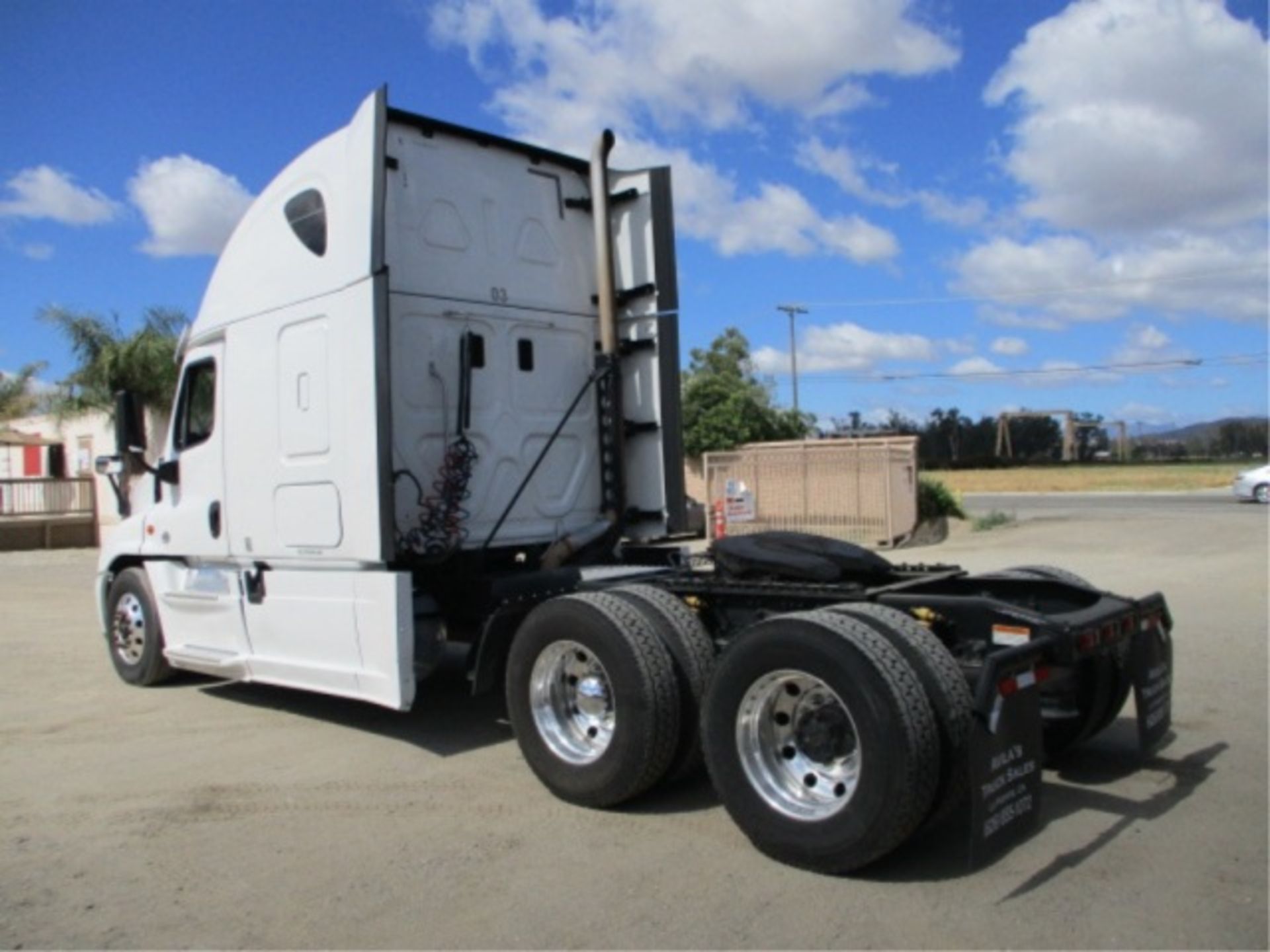 2015 Freightliner Cascadia T/A Truck Tractor, Detroit 6-Cyl Diesel, Eaton Fuller 10-Speed, 60" - Image 13 of 72