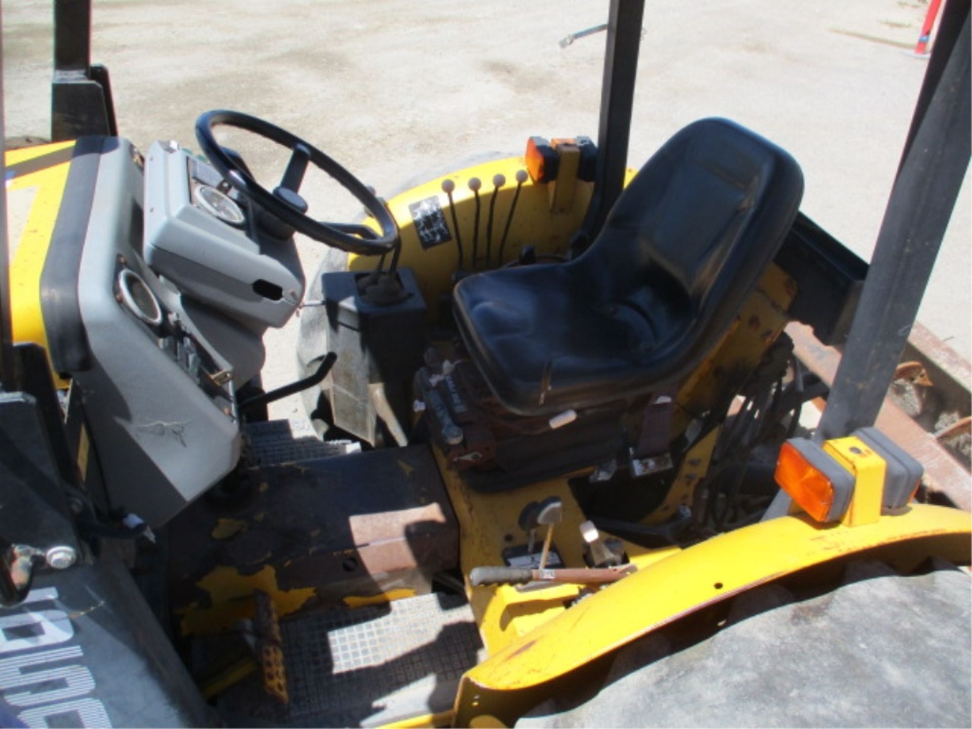 Fermec 650B Skip Loader, 4x4, 4-Cyl Diesel, 3-Point Hitch, 4-Way Rear Gannon Scraper B0x W/Ripper - Image 18 of 42