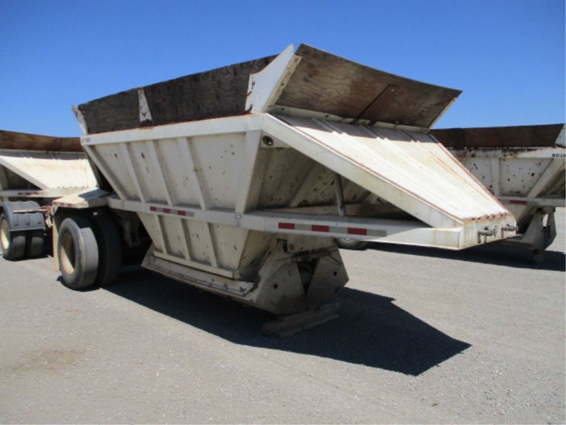 2002 CPS S/A Bottom Dump Trailer, Pintle Hitch, S/N: 4Z41111142P003718, **NOTE: Sold As A Set With - Image 8 of 40