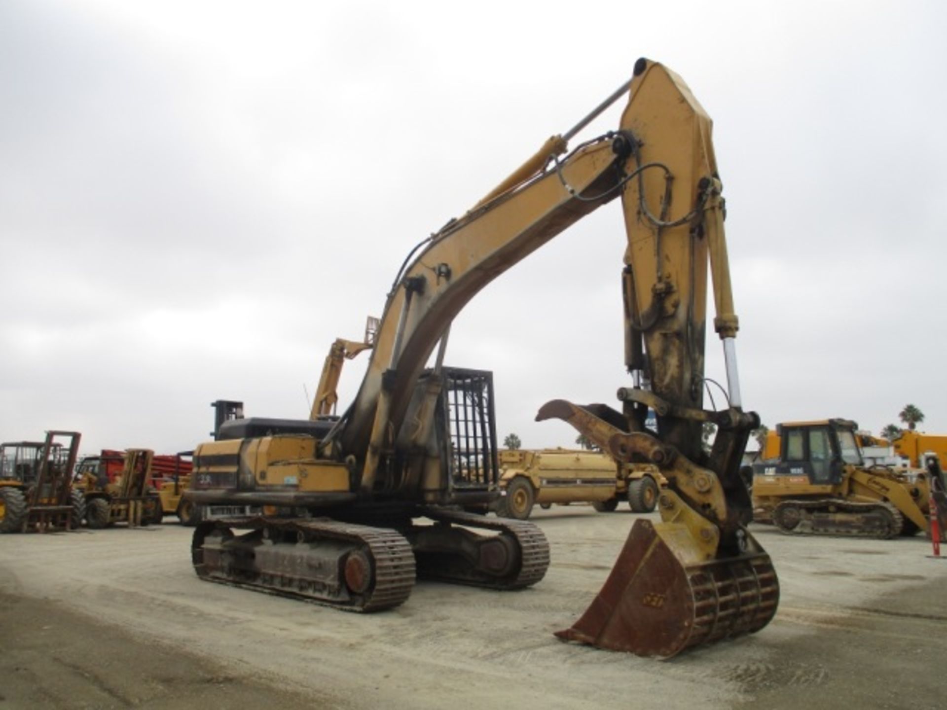 Caterpillar 330L Hydraulic Excavator, Diesel, Auxiliary Hydraulics, Hydraulic Thumb, Quick - Image 4 of 30