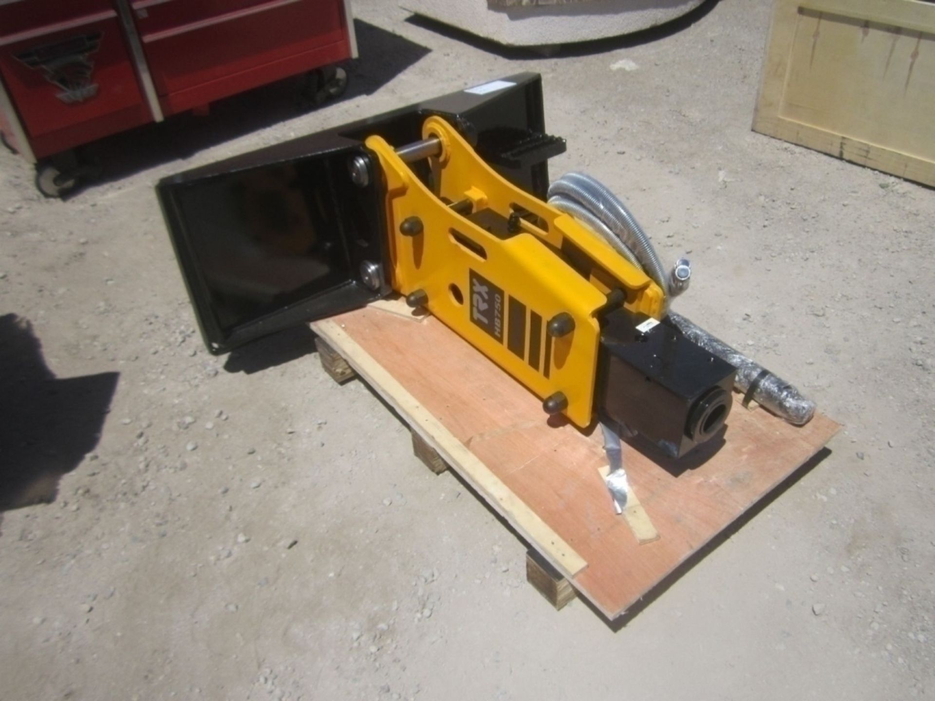 Unused TRX HB750 Hydraulic Hammer Attachment, Fits Skid Steers - Image 5 of 10