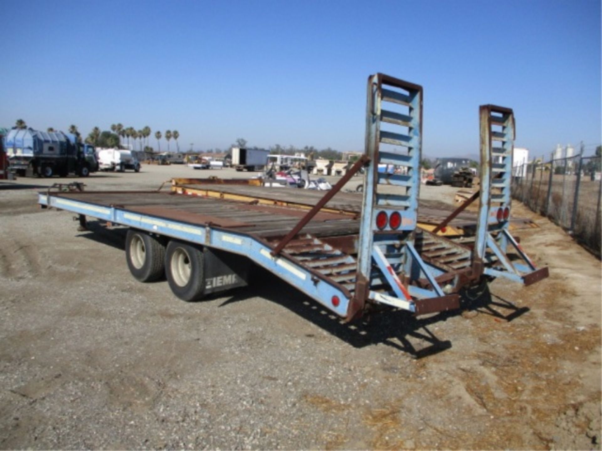 Zieman T/A Equipment Trailer, Wood Deck, 3' Beaver Tail, Fold Down Ramps, Air Brakes, Tool Box, - Image 10 of 28