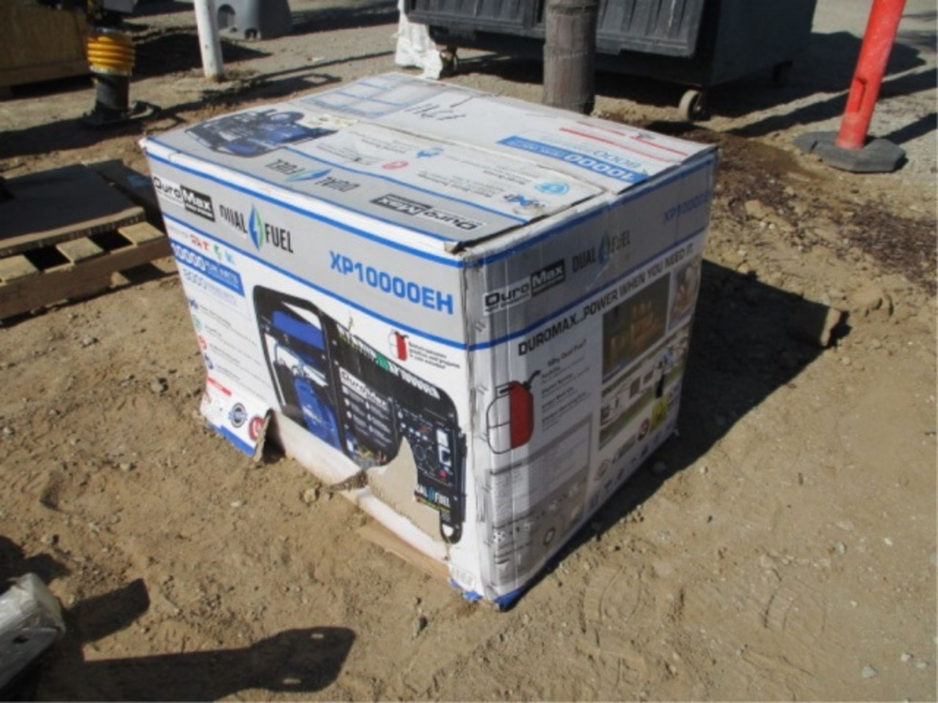 Duromax XP10000EH Hybrid Generator, 10,000 Watts, Dual Fuel - Image 2 of 8