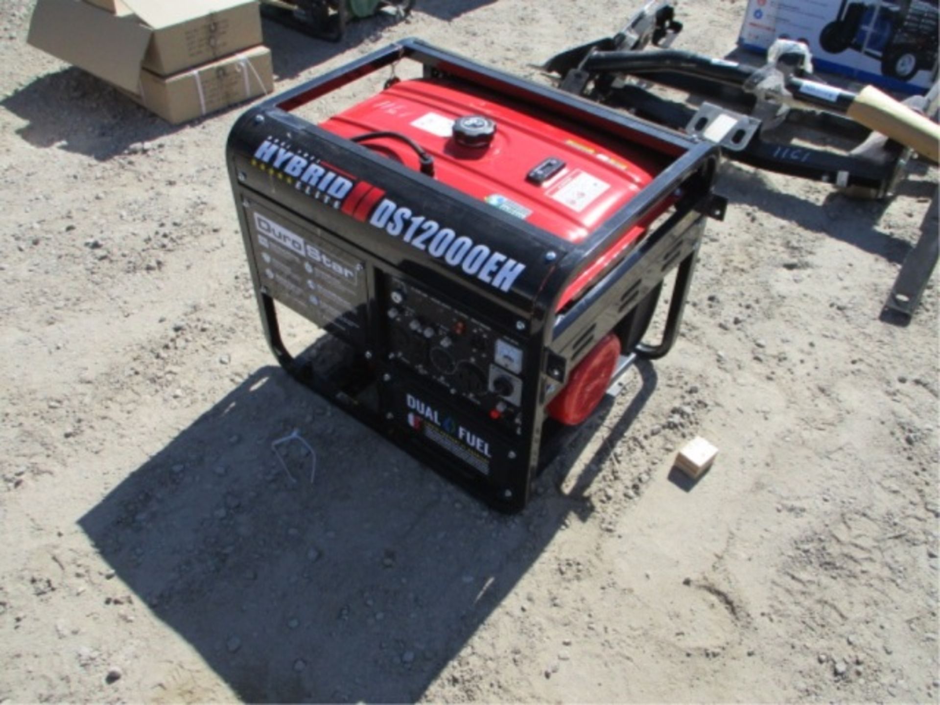 Duro Star DS12000EH Dual Fuel Hybrid Generator, 12,000 Watts - Image 3 of 8