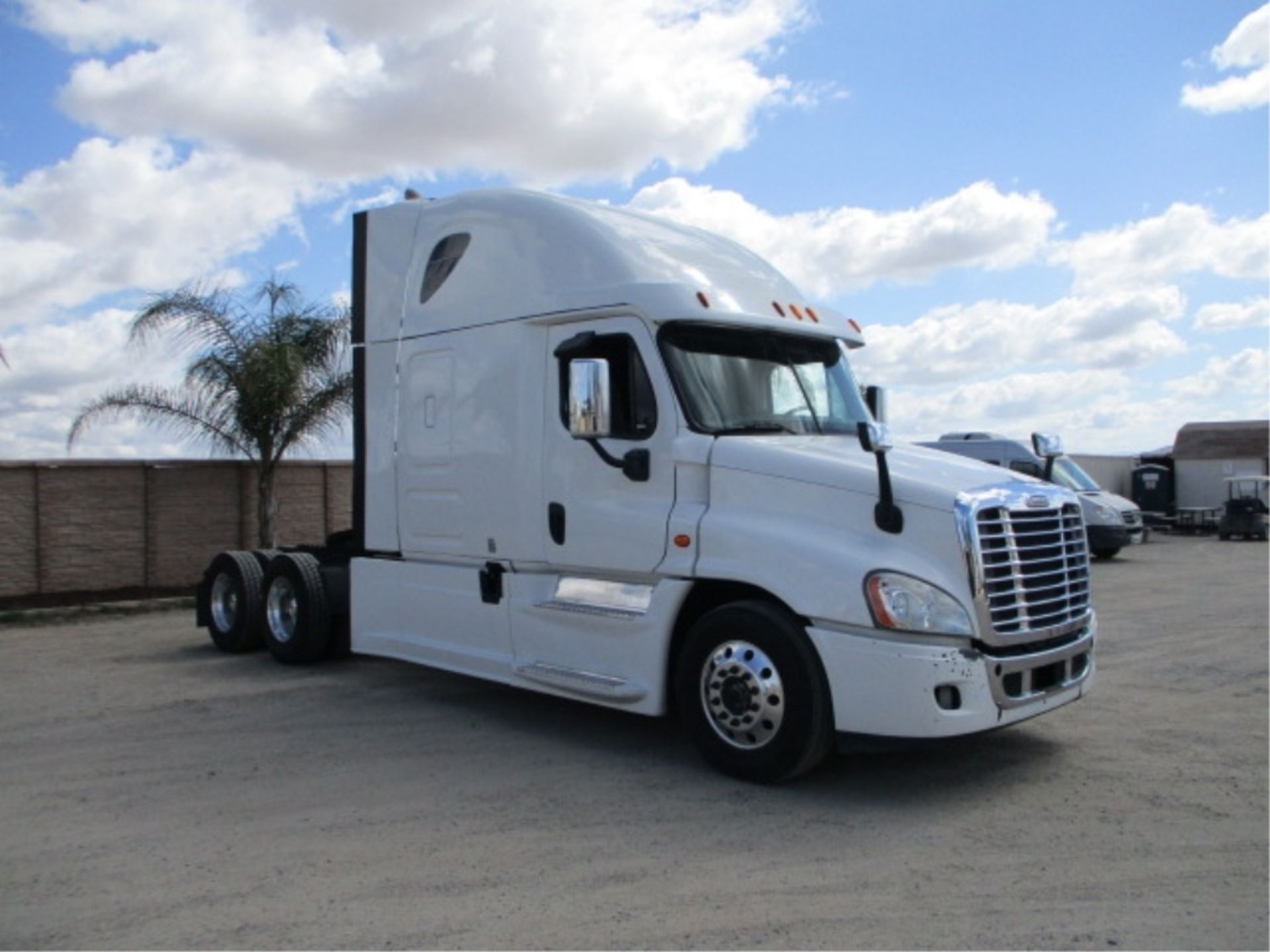 2015 Freightliner Cascadia T/A Truck Tractor, Detroit 6-Cyl Diesel, Eaton Fuller 10-Speed, 60" - Image 8 of 72